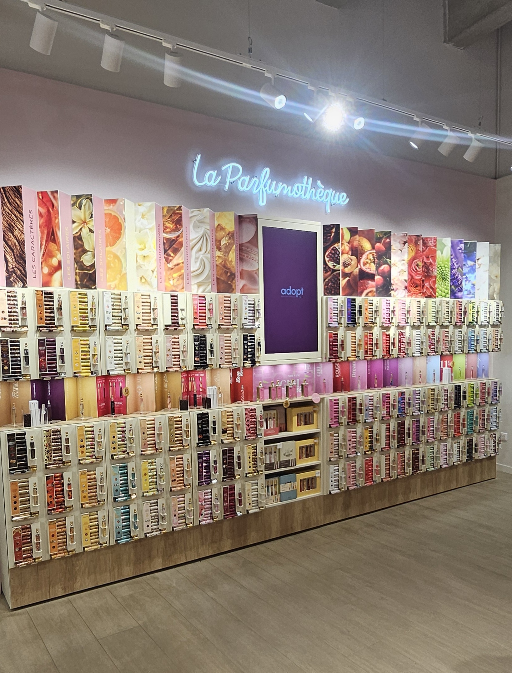 Foto 4 di Adopt Parfums