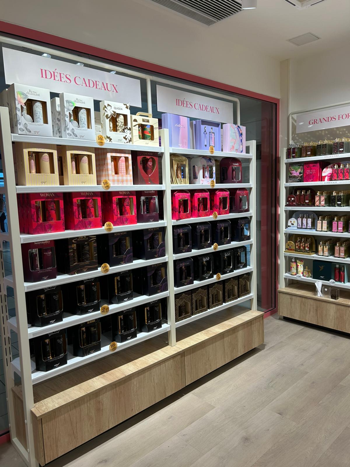 Foto 10 di Adopt Parfums