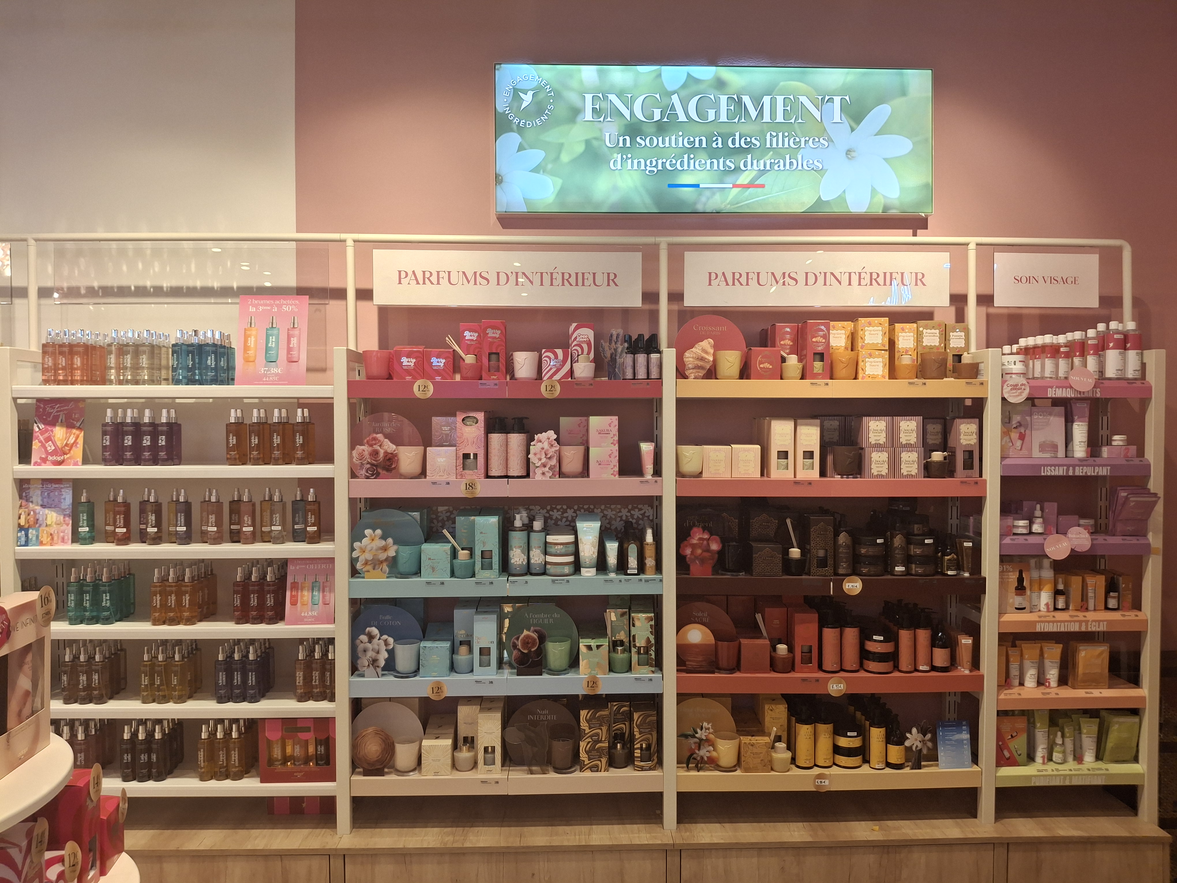 Foto 9 di Adopt Parfums