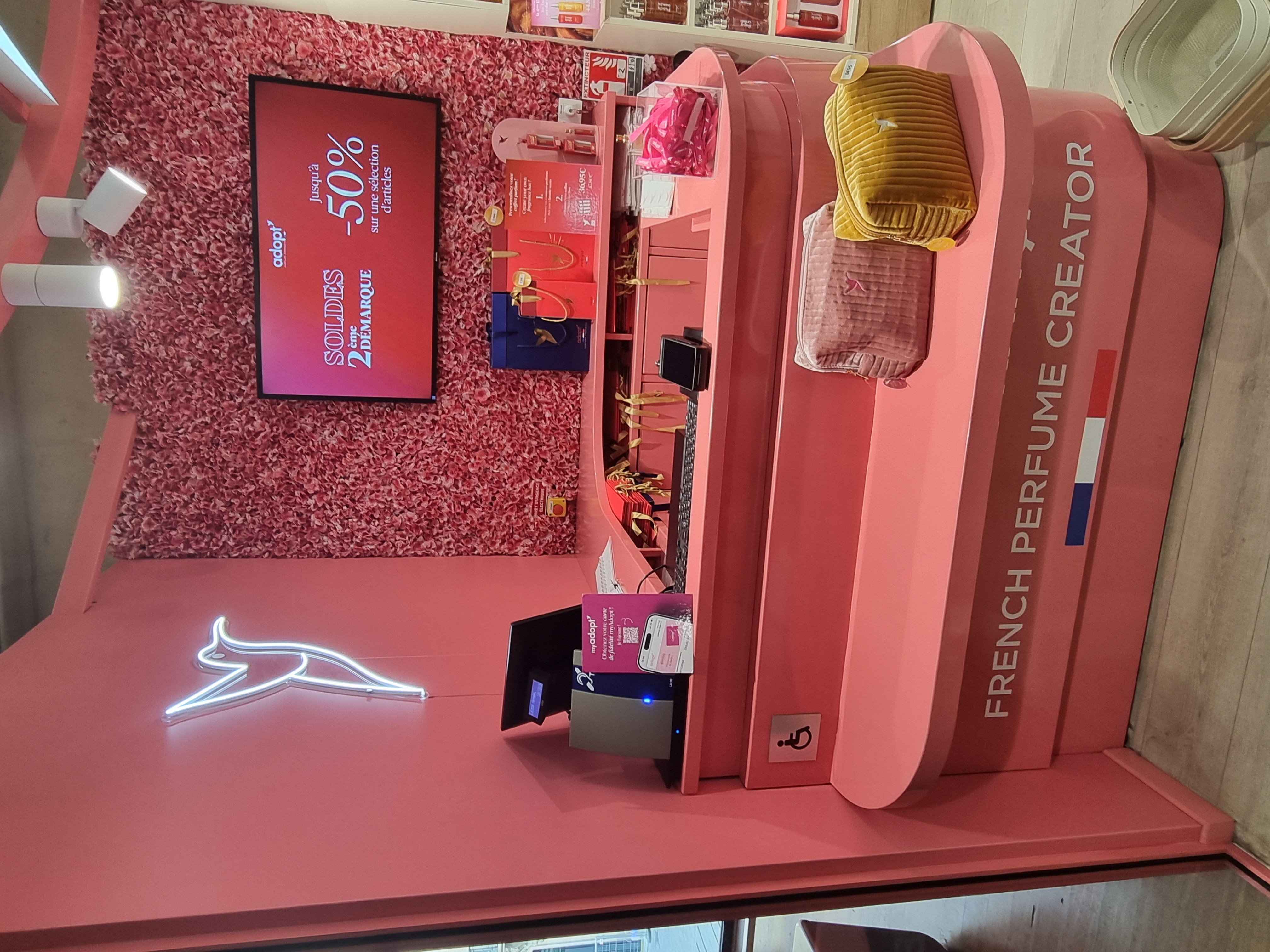 Foto 5 di Adopt Parfums
