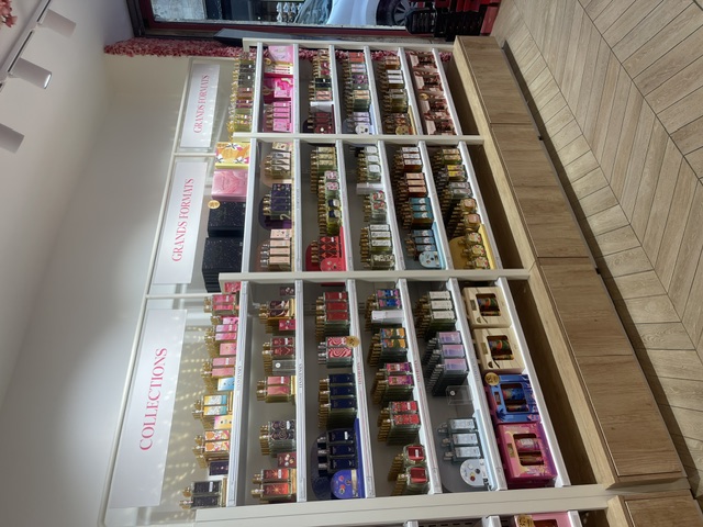Foto 6 di Adopt Parfums