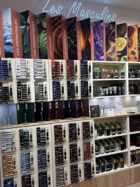 Foto 5 di Adopt Parfums
