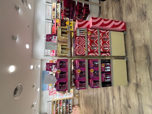 Foto 9 di Adopt Parfums