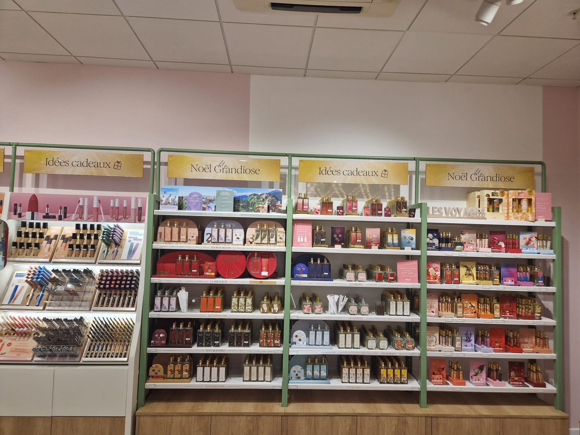 Foto 8 di Adopt Parfums