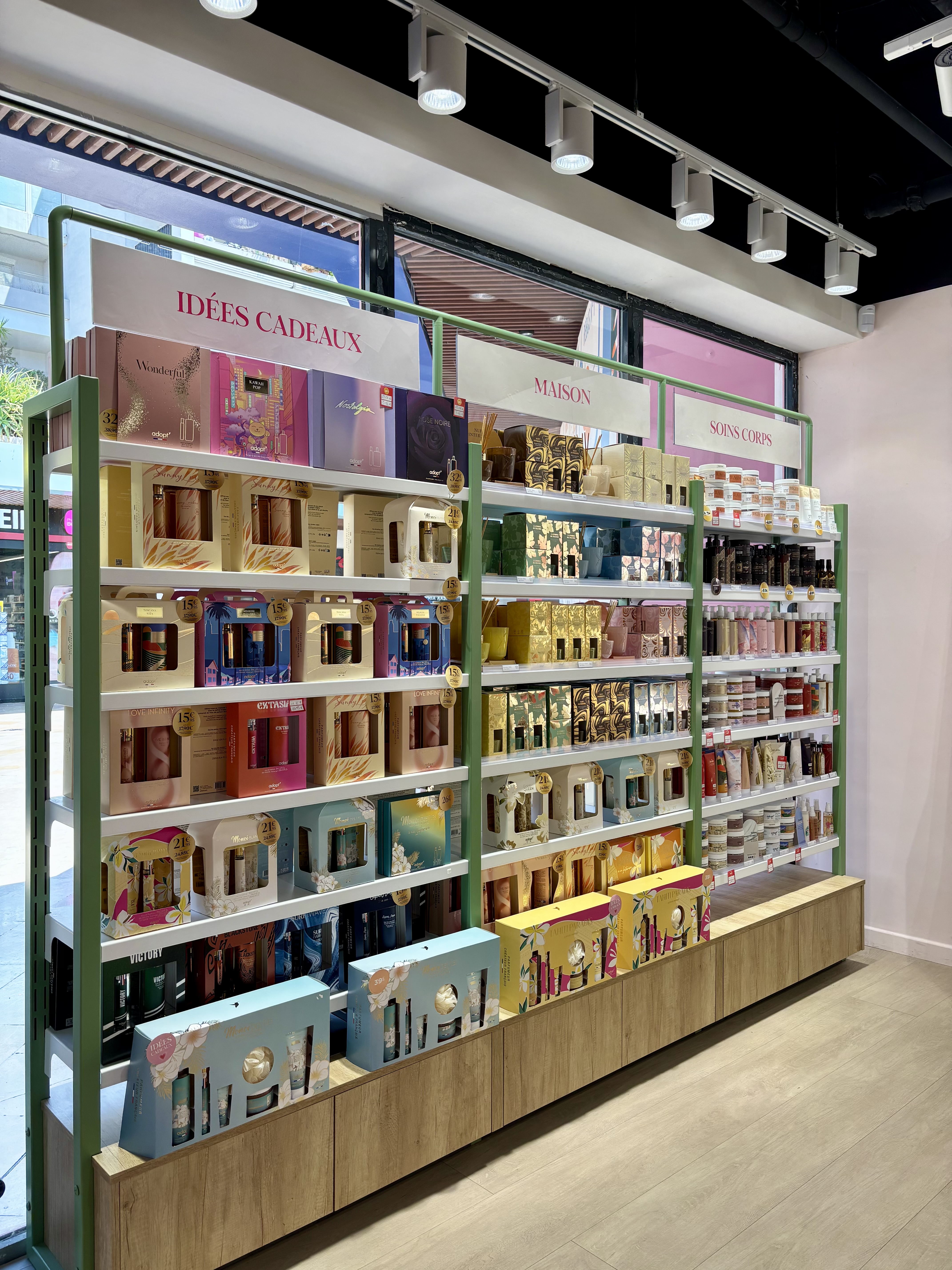 Foto 2 di Adopt Parfums