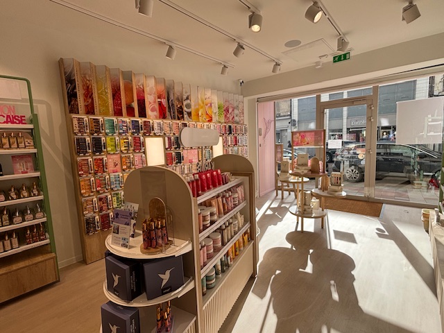 Foto 4 di Adopt Parfums