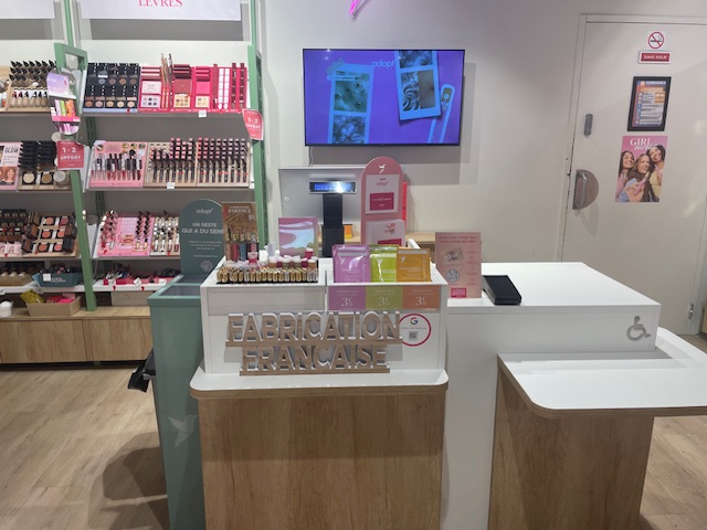 Foto 6 di Adopt Parfums