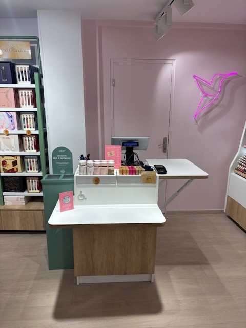 Foto 4 di Adopt Parfums