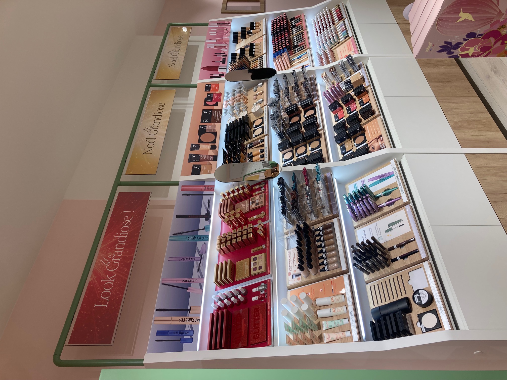 Foto 8 di Adopt Parfums