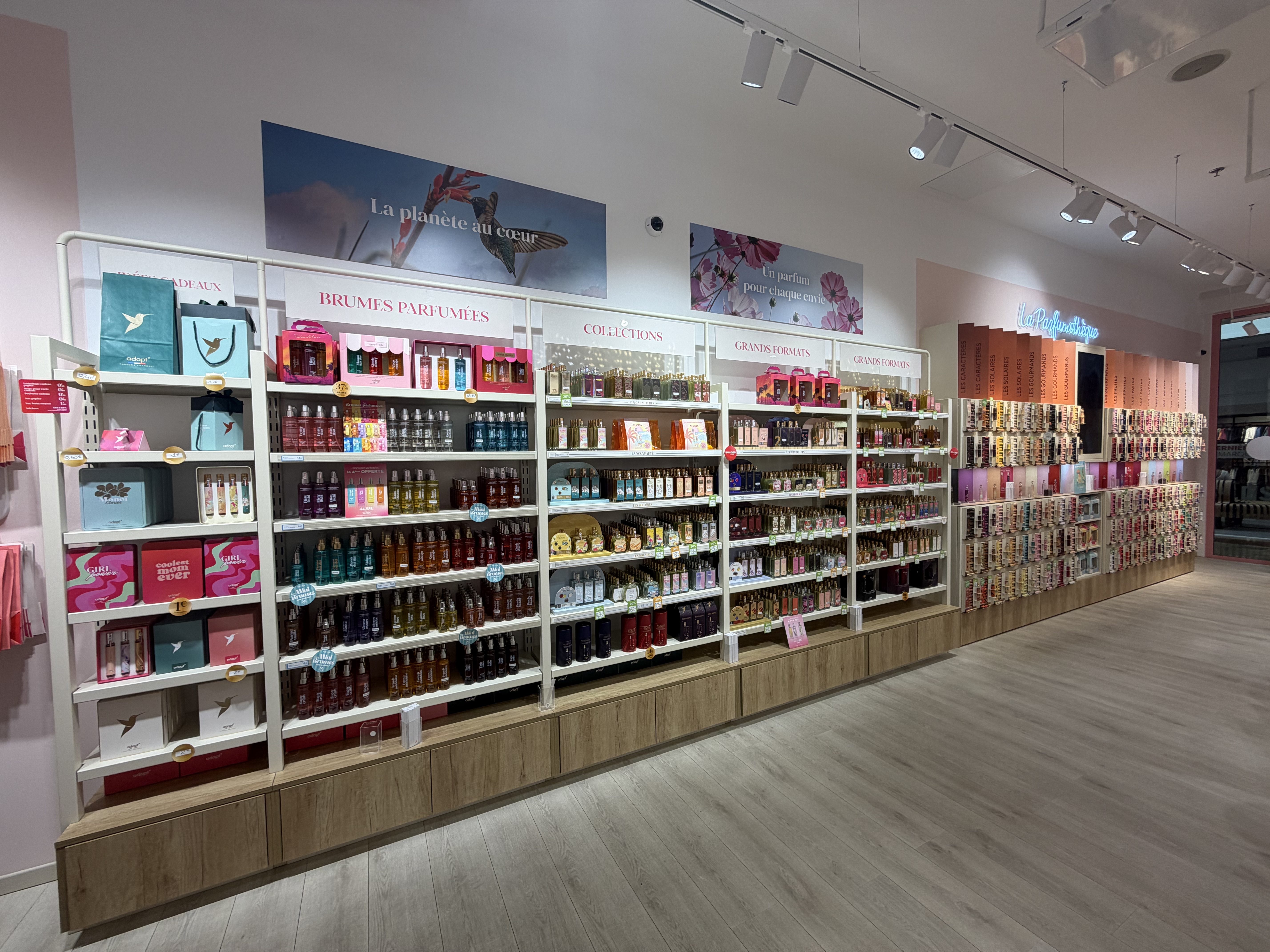 Foto 4 di Adopt Parfums