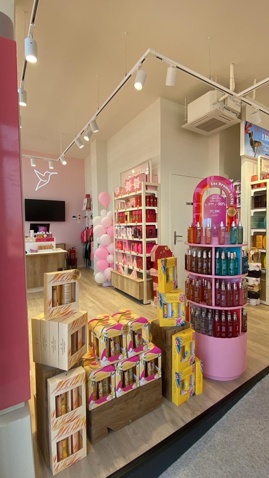 Foto 5 di Adopt Parfums