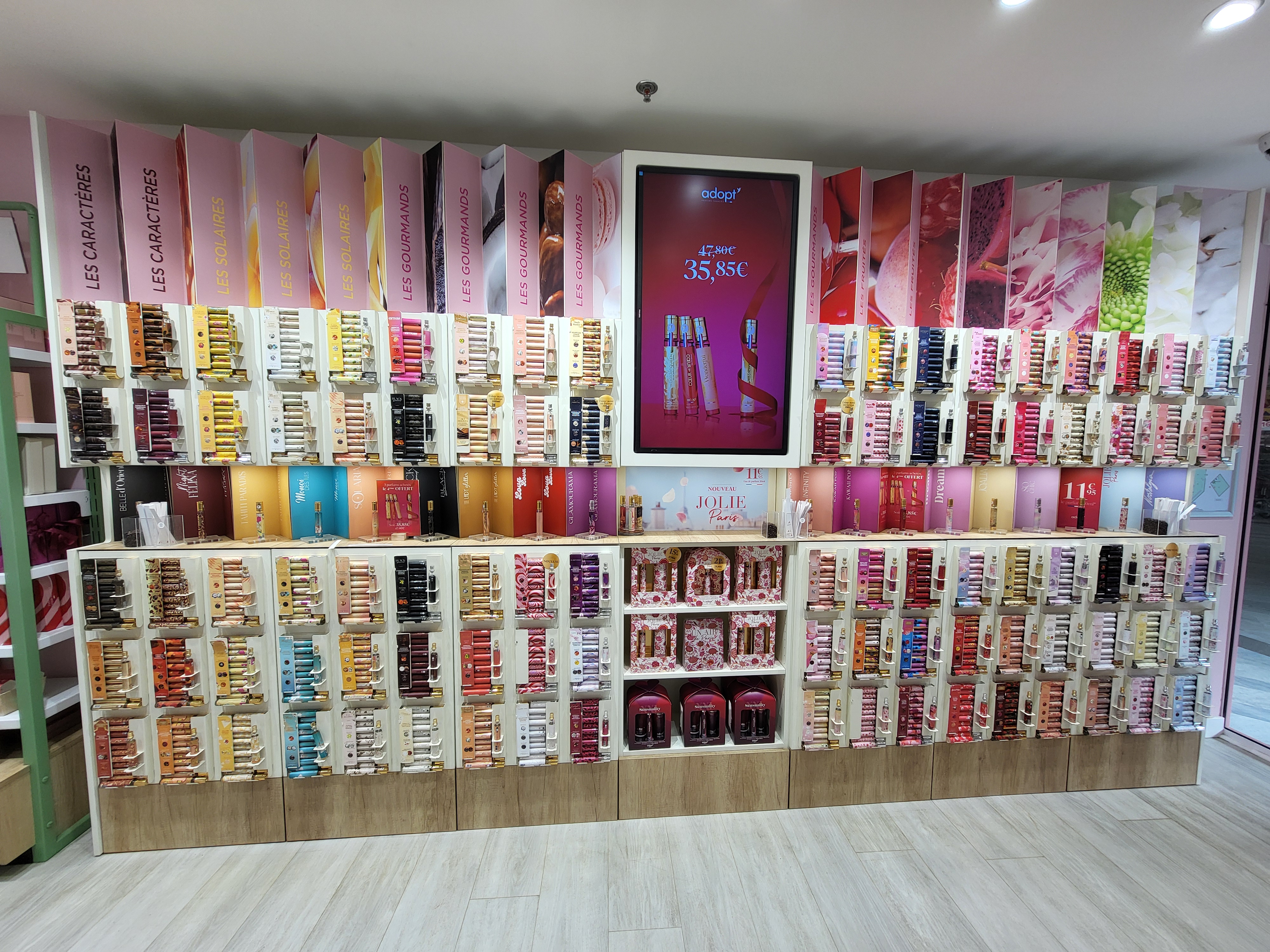 Foto 5 di Adopt Parfums