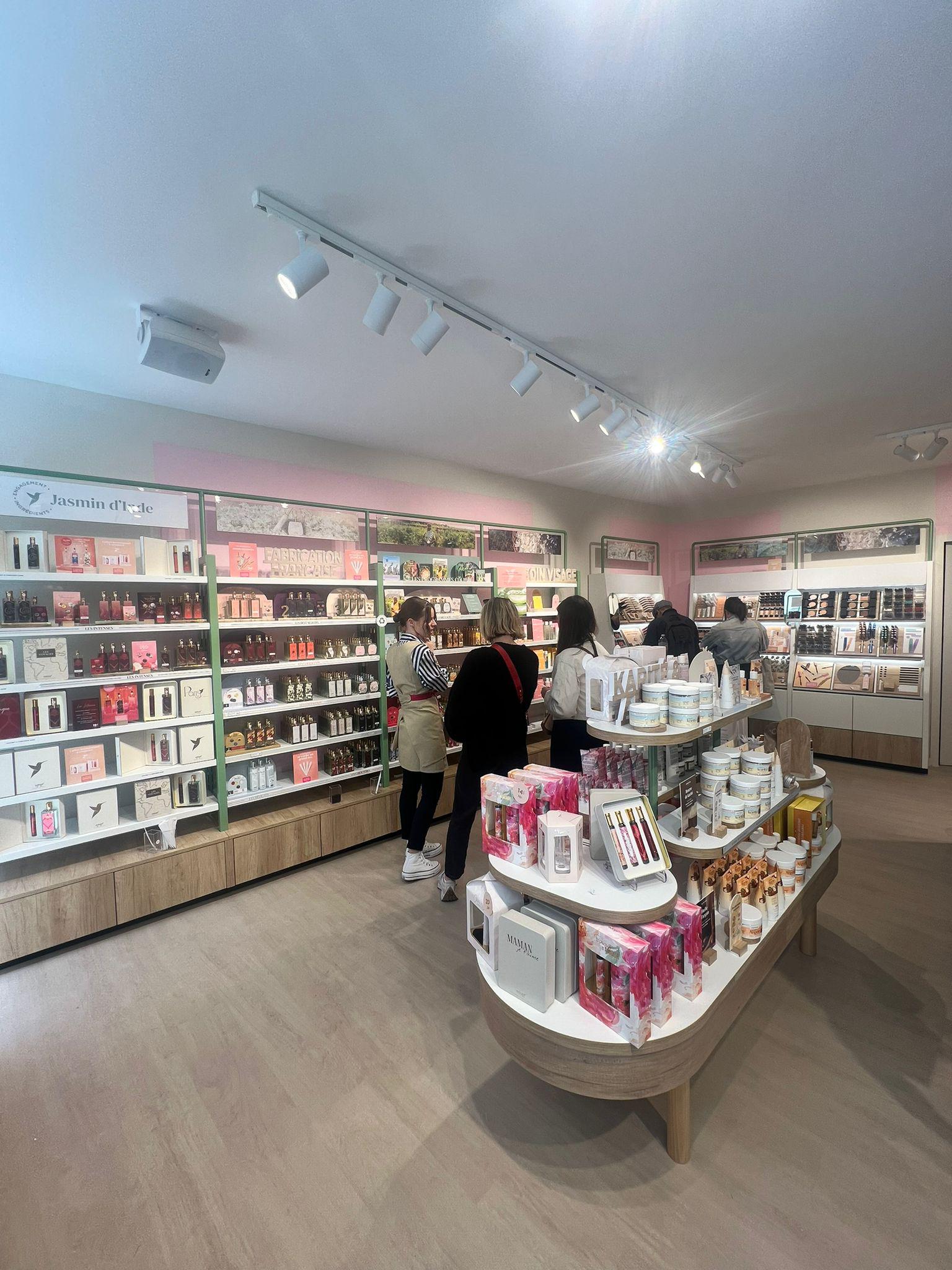 Foto 6 di Adopt Parfums