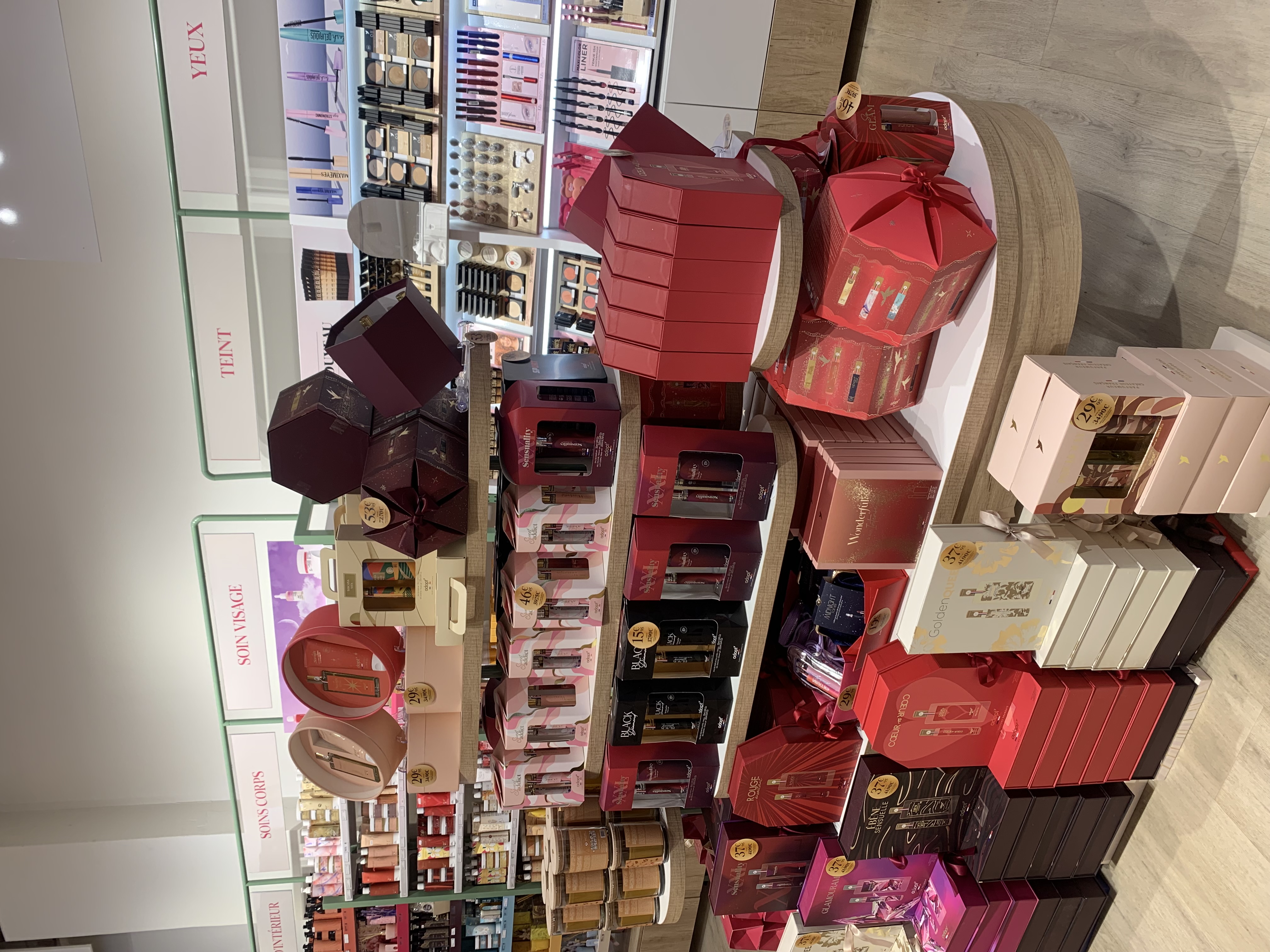 Foto 5 di Adopt Parfums