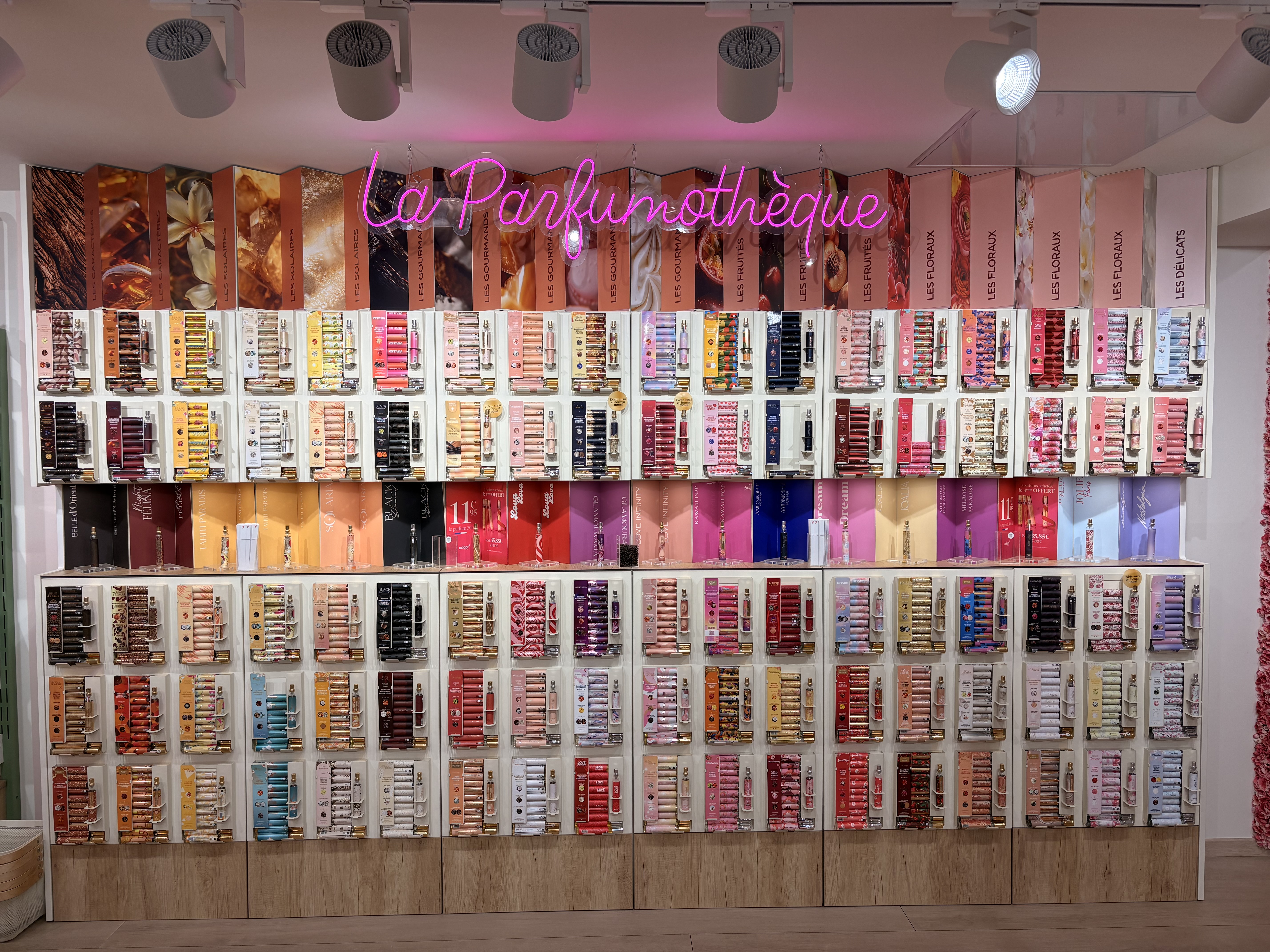 Foto 6 di Adopt Parfums