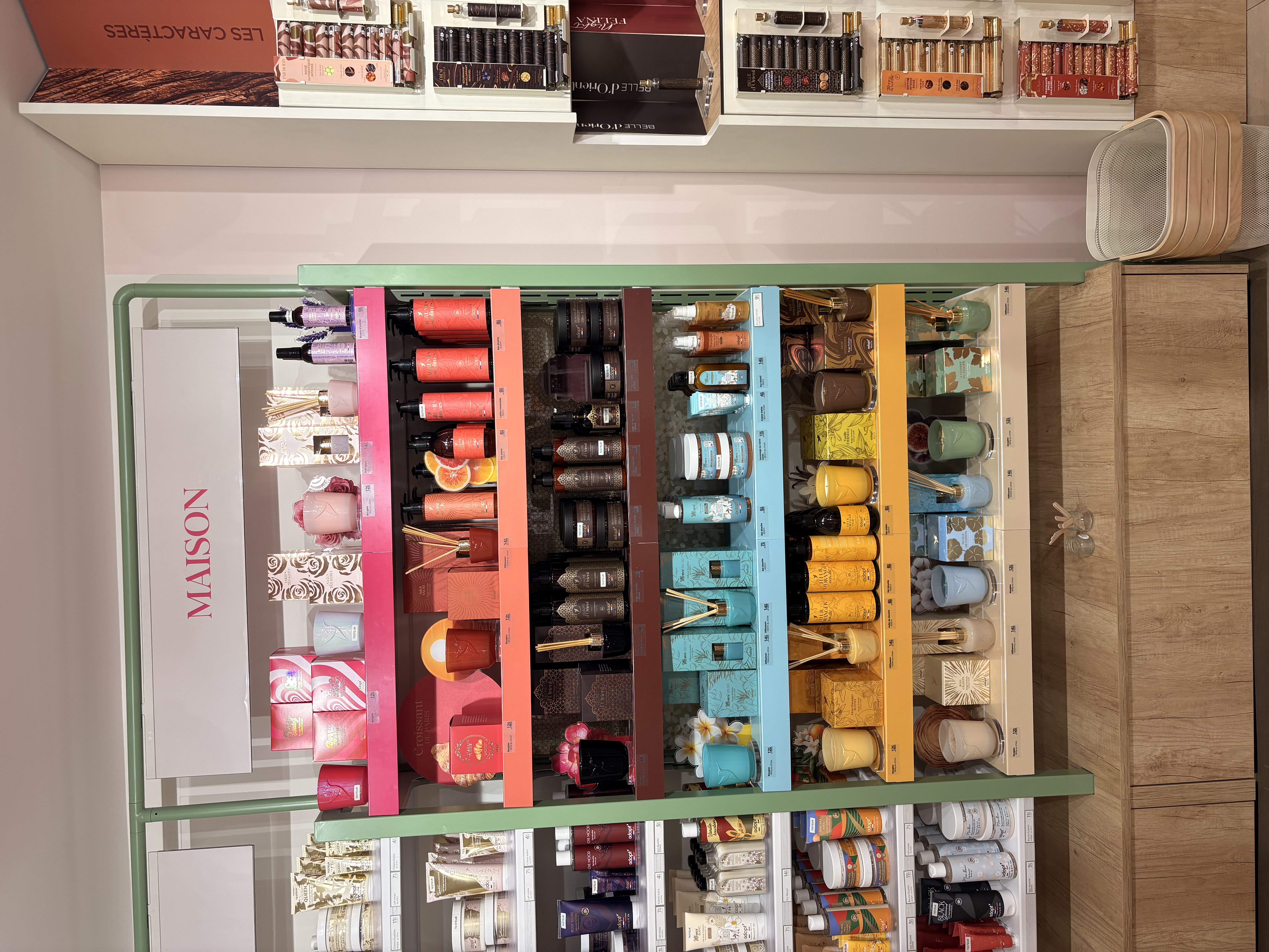 Foto 10 di Adopt Parfums