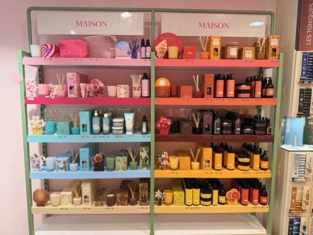 Foto 4 di Adopt Parfums