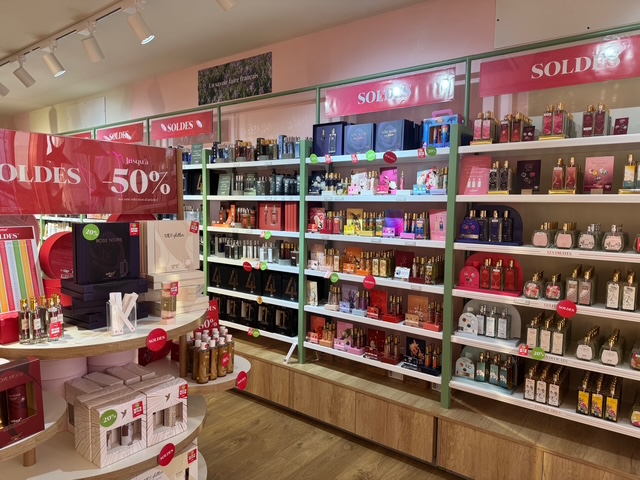Foto 5 di Adopt Parfums