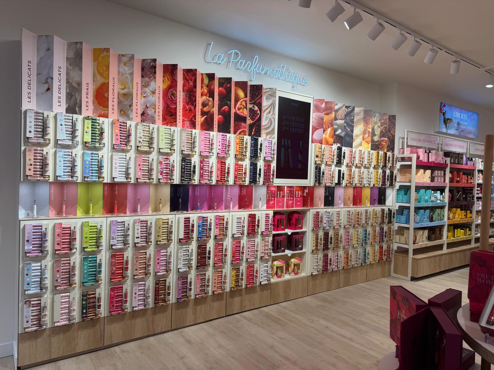 Foto 4 di Adopt Parfums