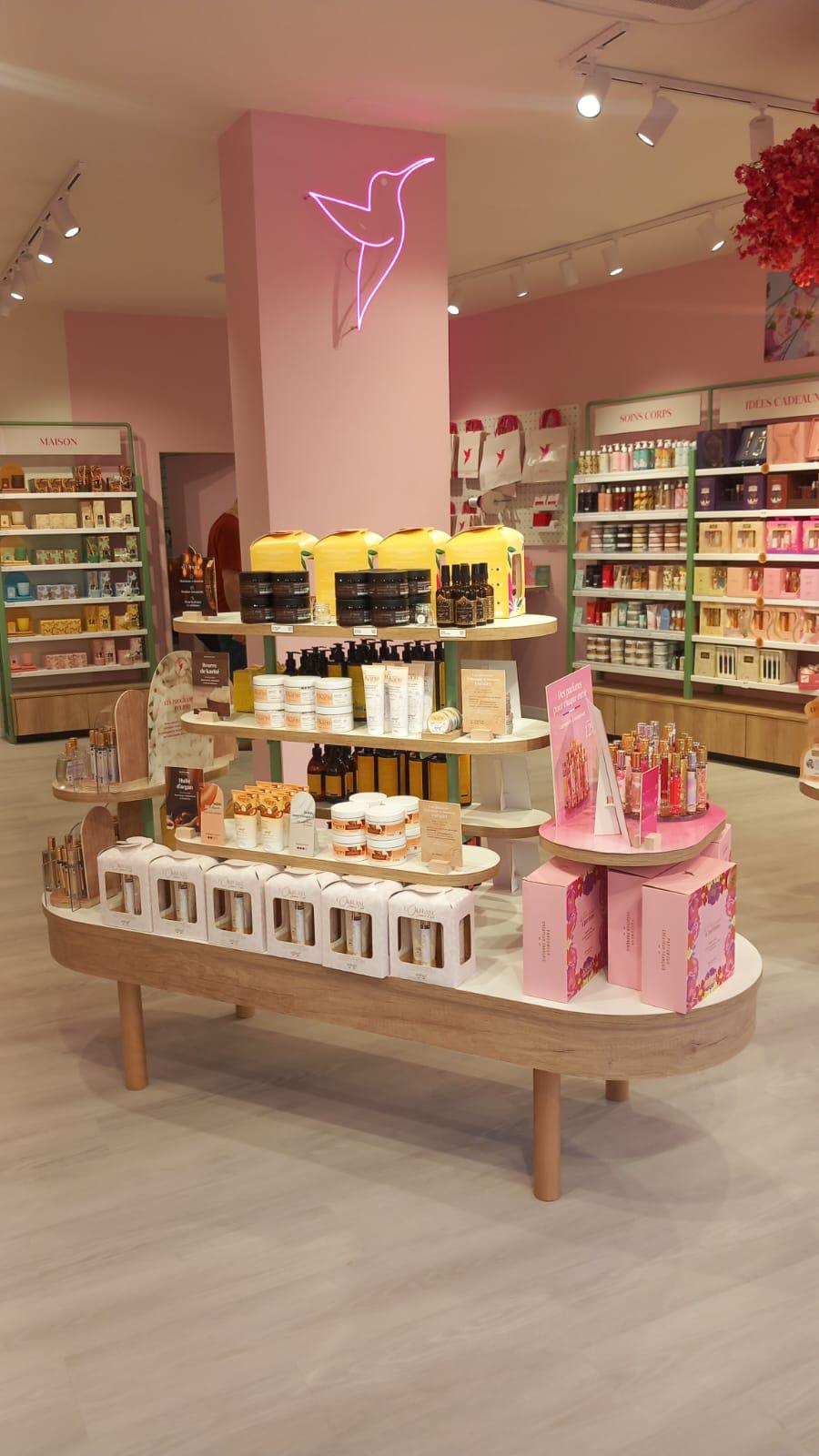 Foto 13 di Adopt Parfums