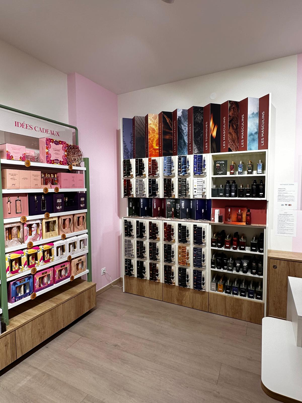 Foto 5 di Adopt Parfums