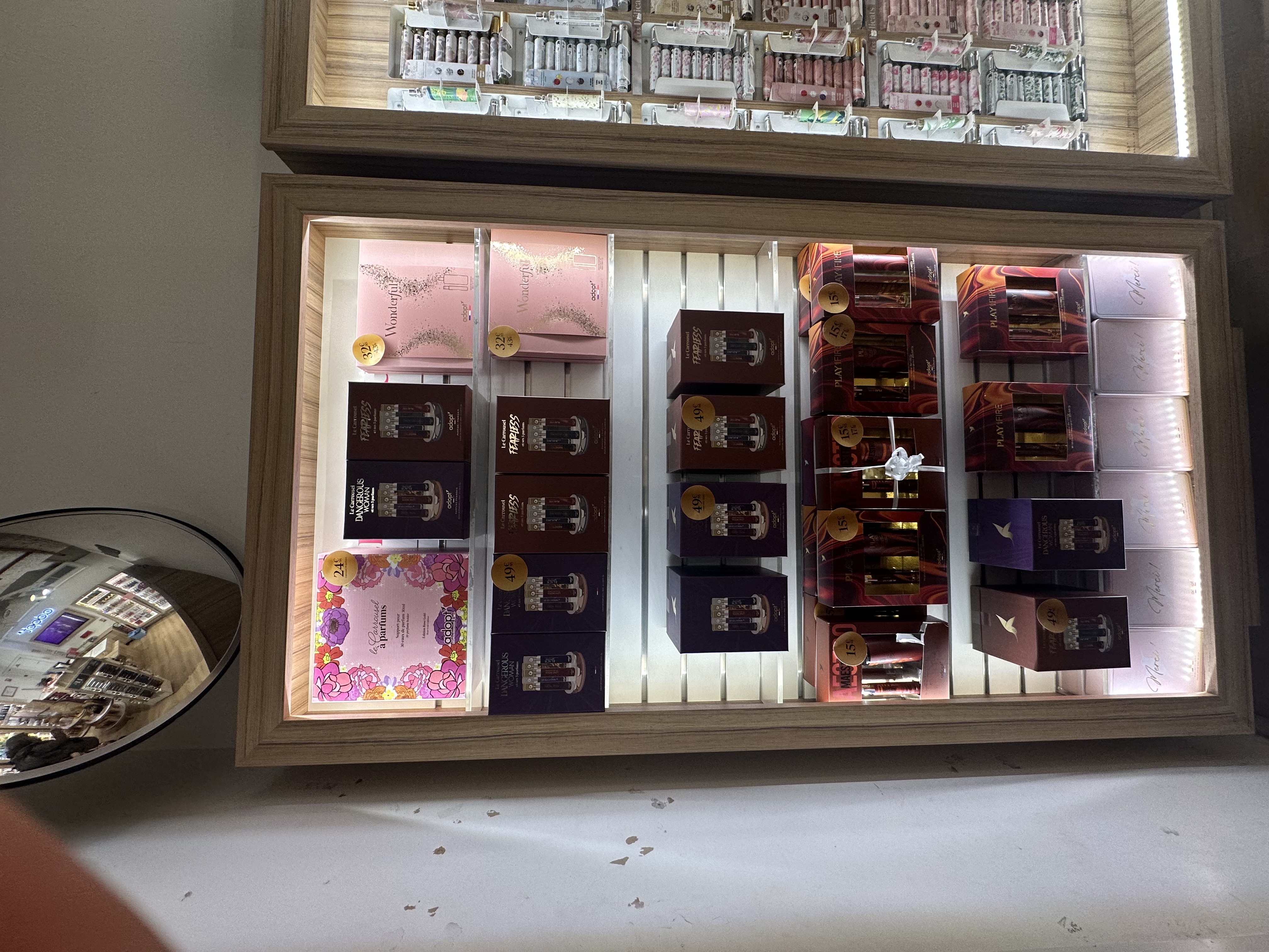 Foto 2 di Adopt Parfums