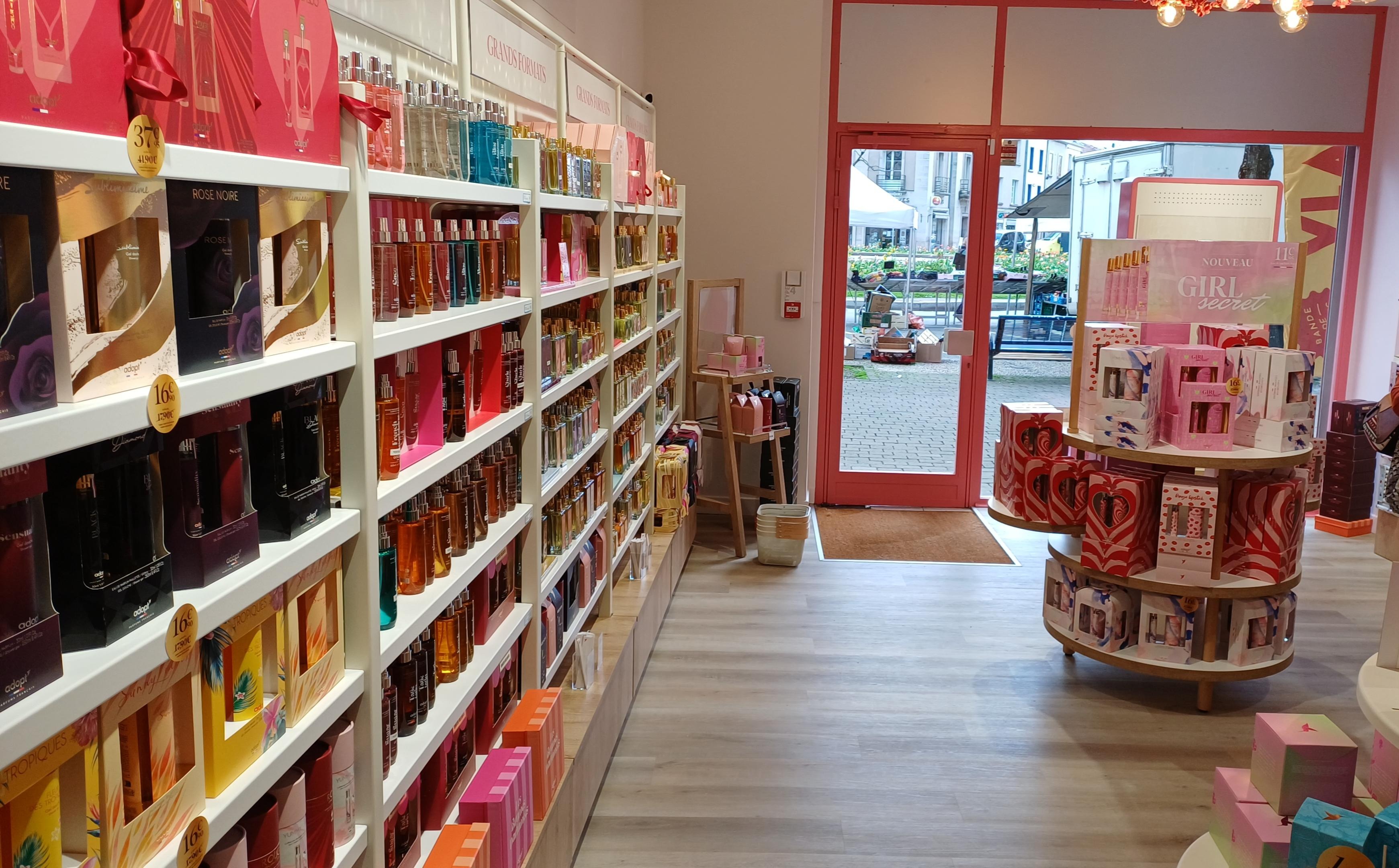 Foto 7 di Adopt Parfums