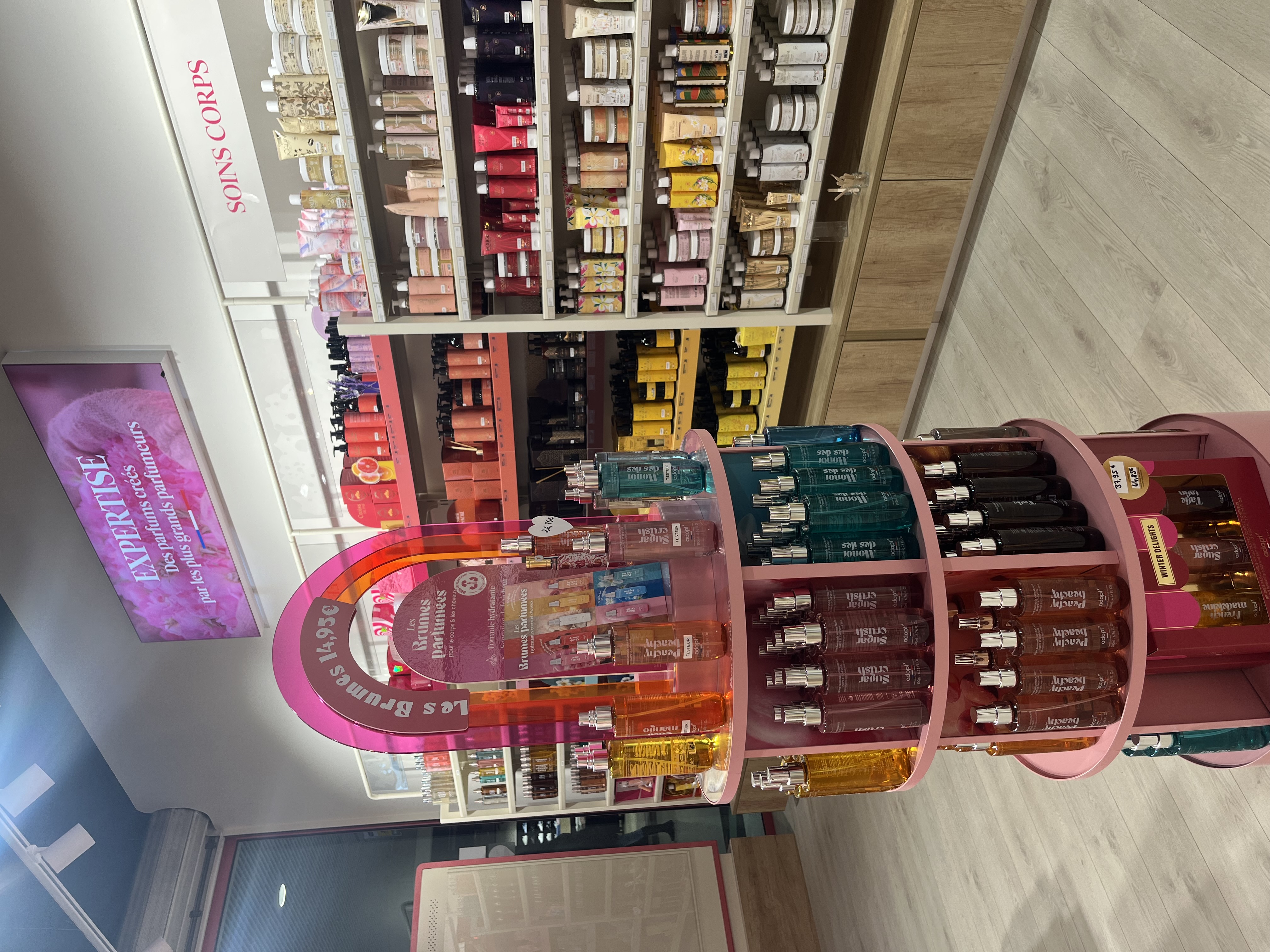 Foto 4 di Adopt Parfums