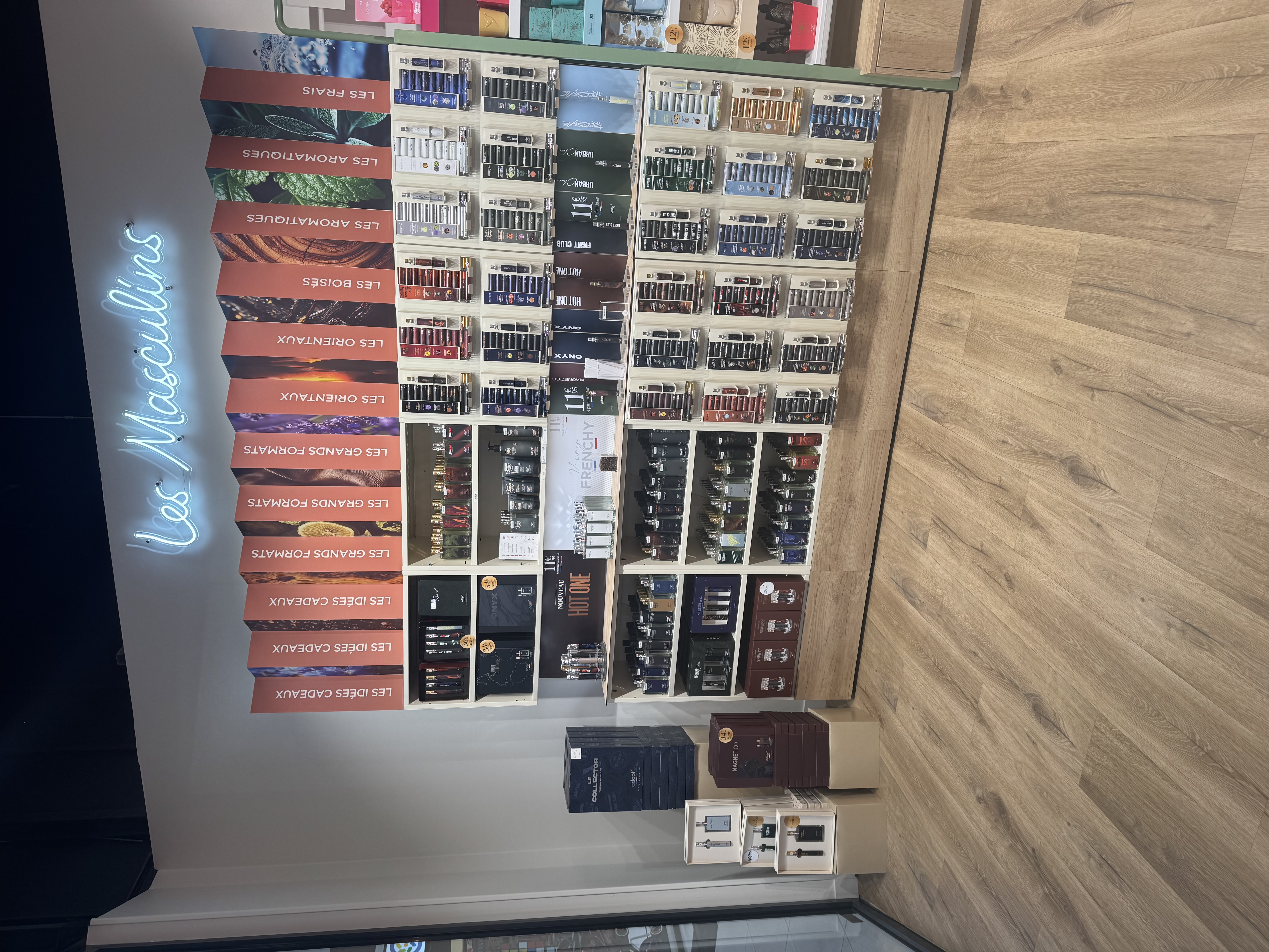 Foto 8 di Adopt Parfums