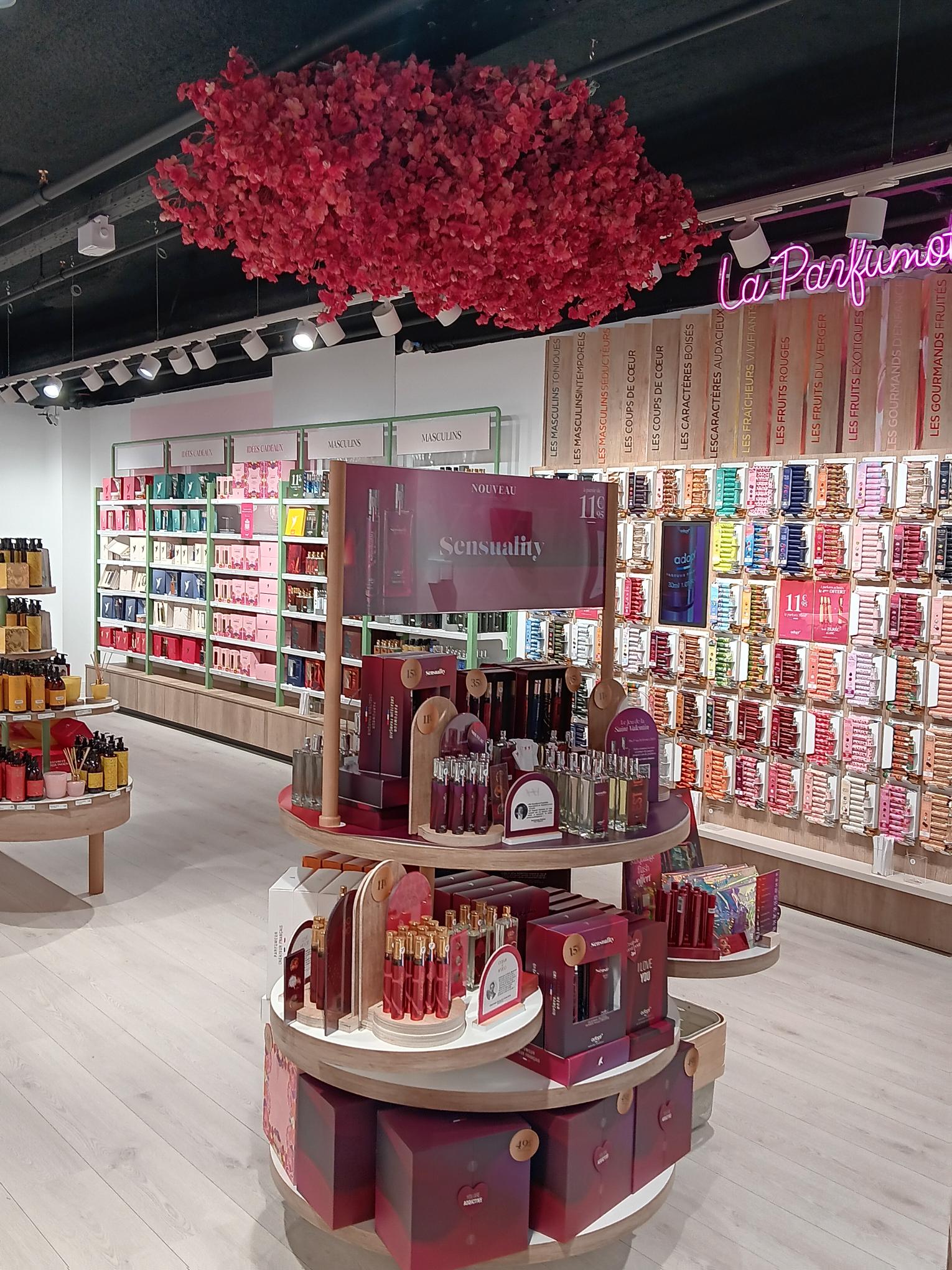 Foto 9 di Adopt Parfums