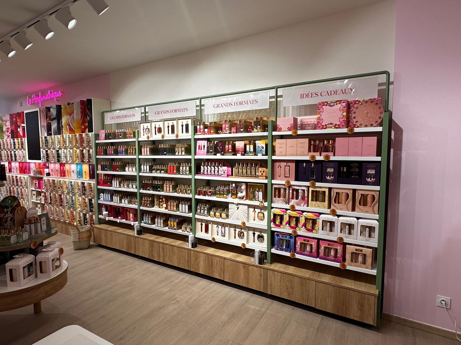 Foto 9 di Adopt Parfums