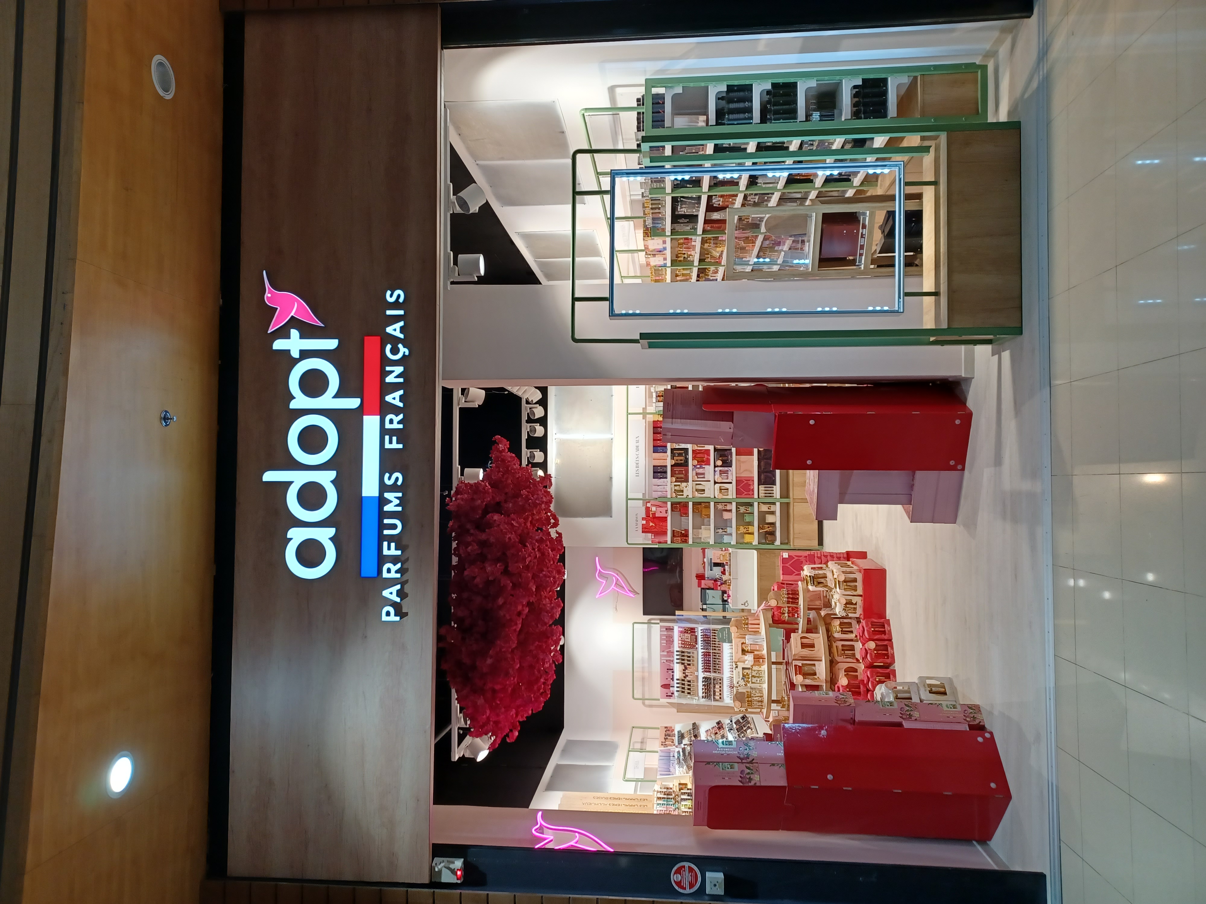 Foto 10 di Adopt Parfums