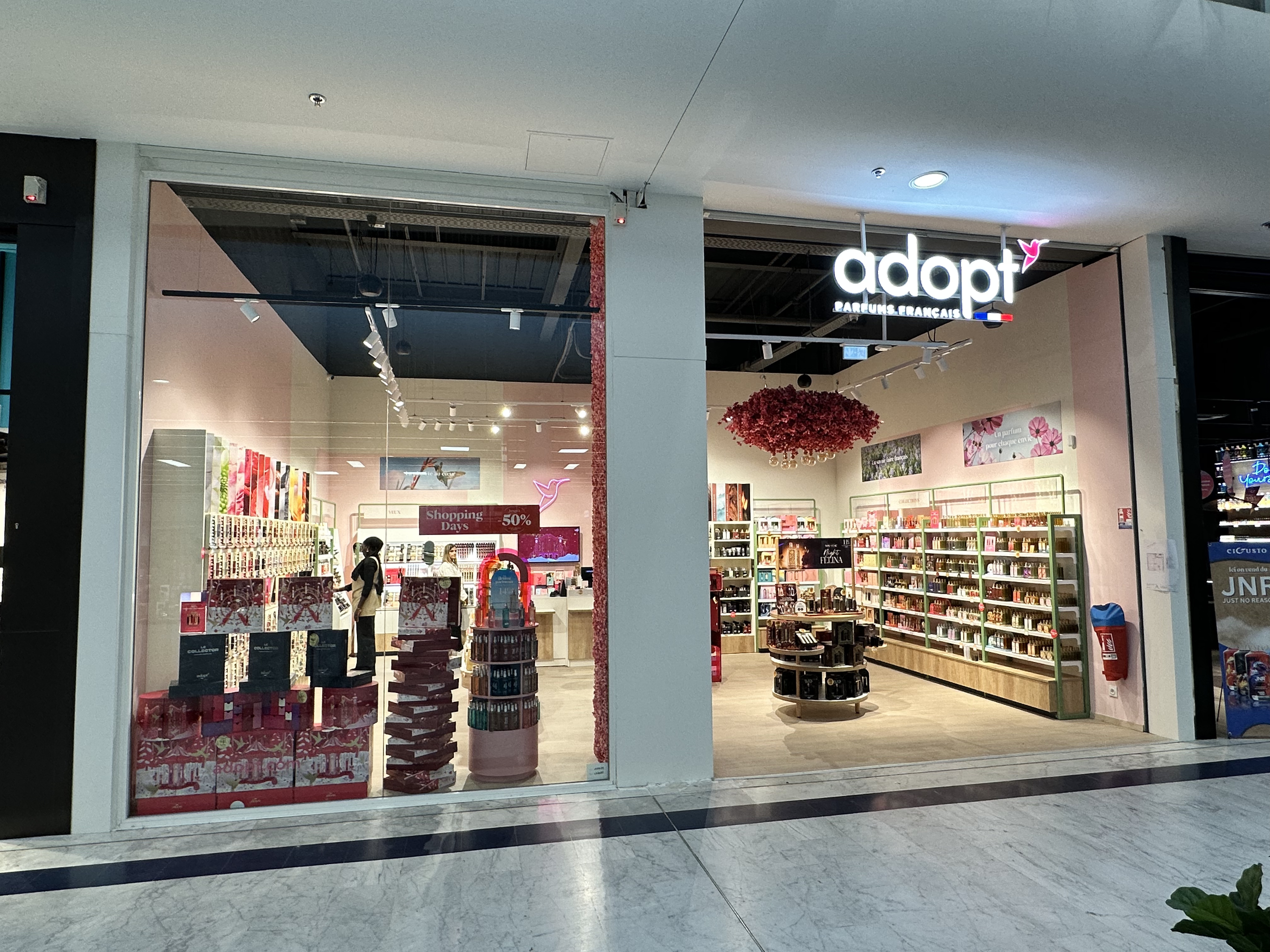 Foto 1 di Adopt Parfums