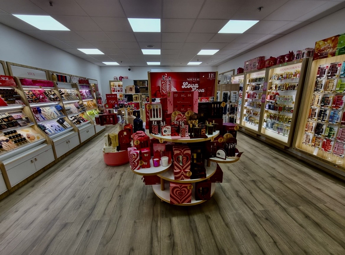 Foto 6 di Adopt Parfums