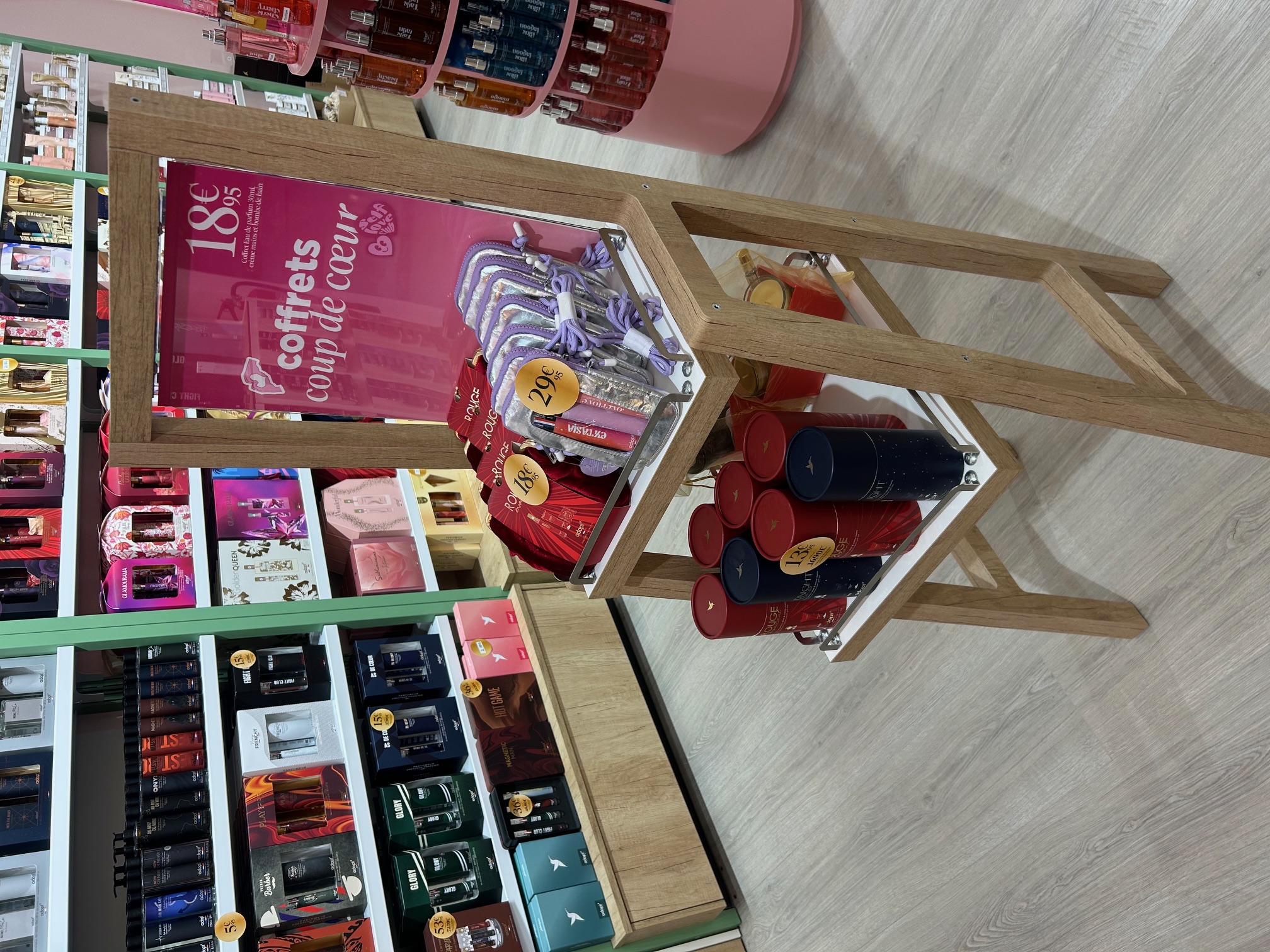 Foto 4 di Adopt Parfums
