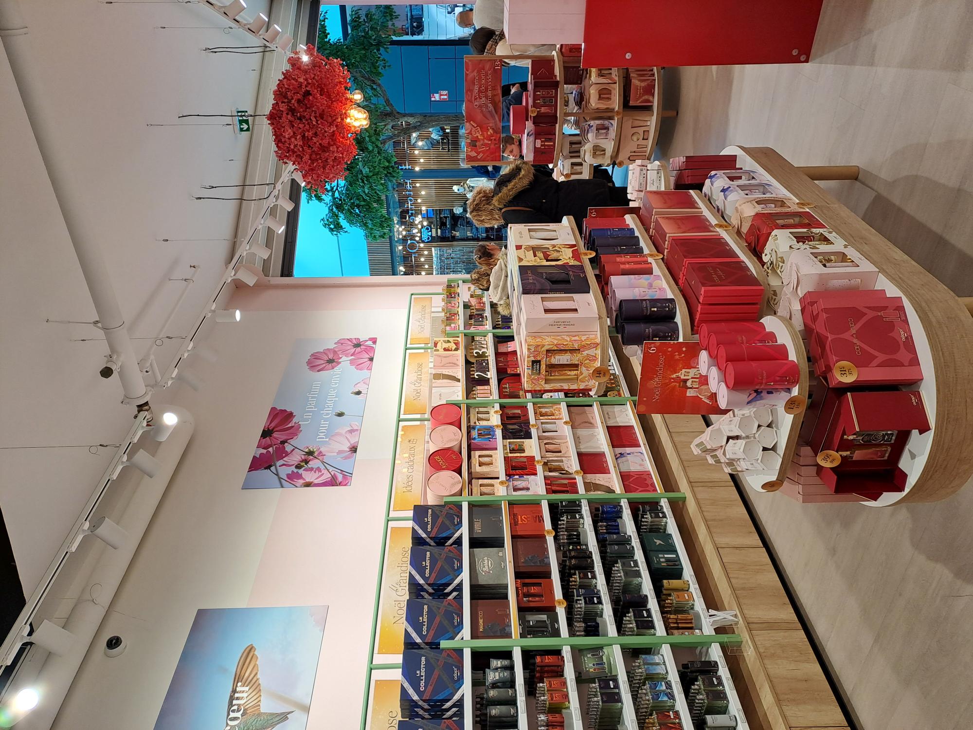 Foto 7 di Adopt Parfums