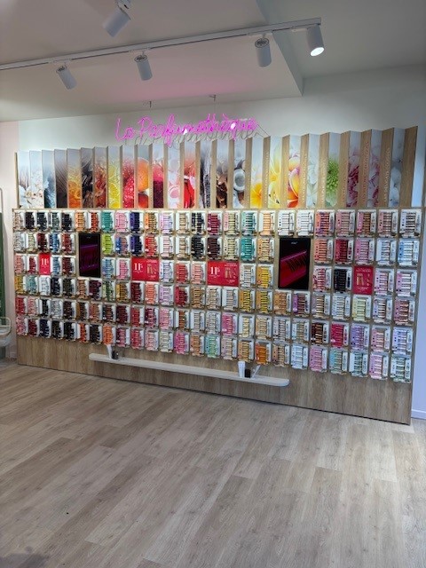 Foto 7 di Adopt Parfums