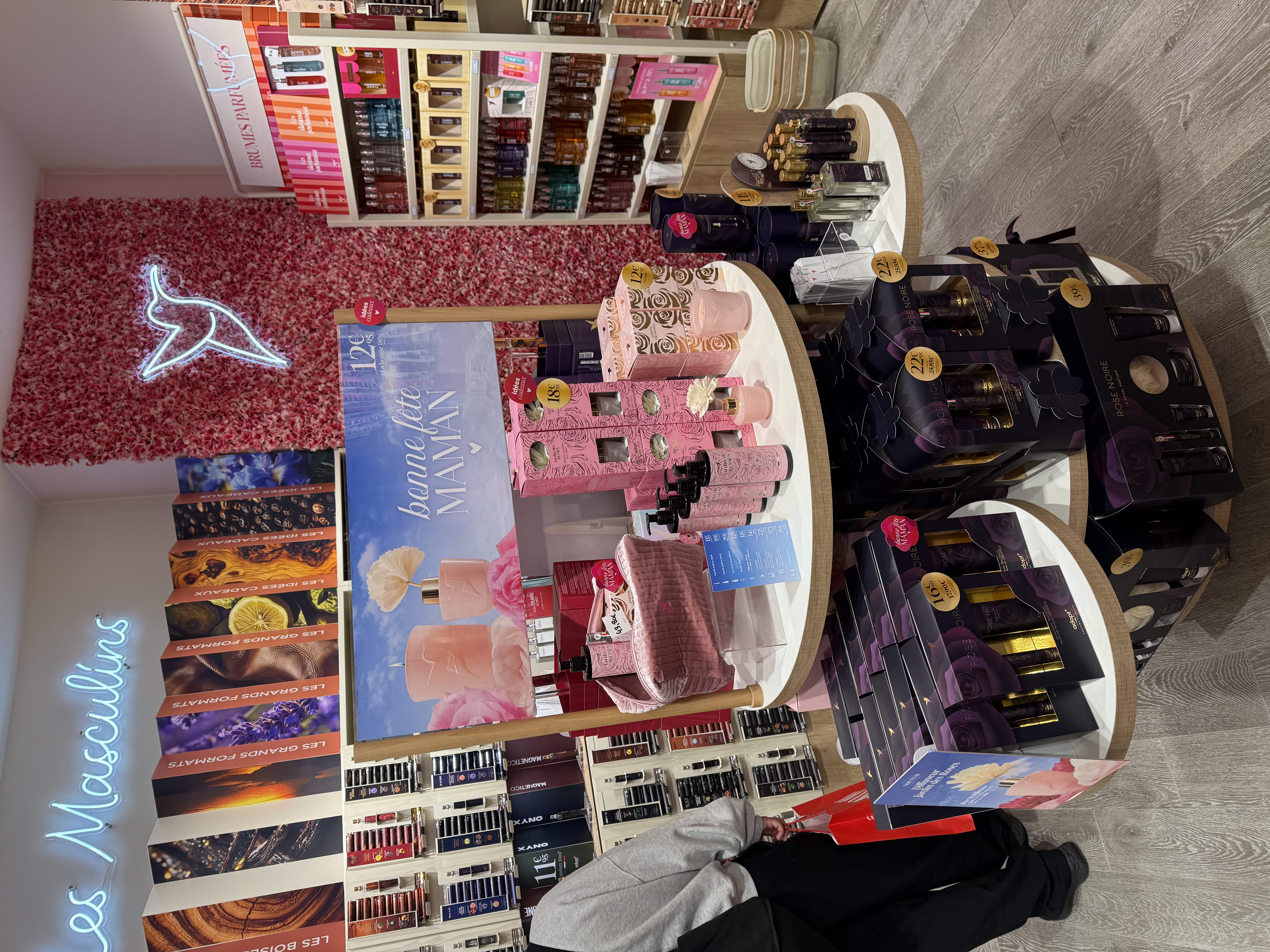 Foto 6 di Adopt Parfums