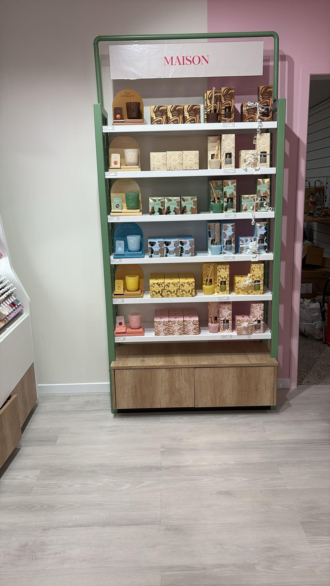Foto 8 di Adopt Parfums