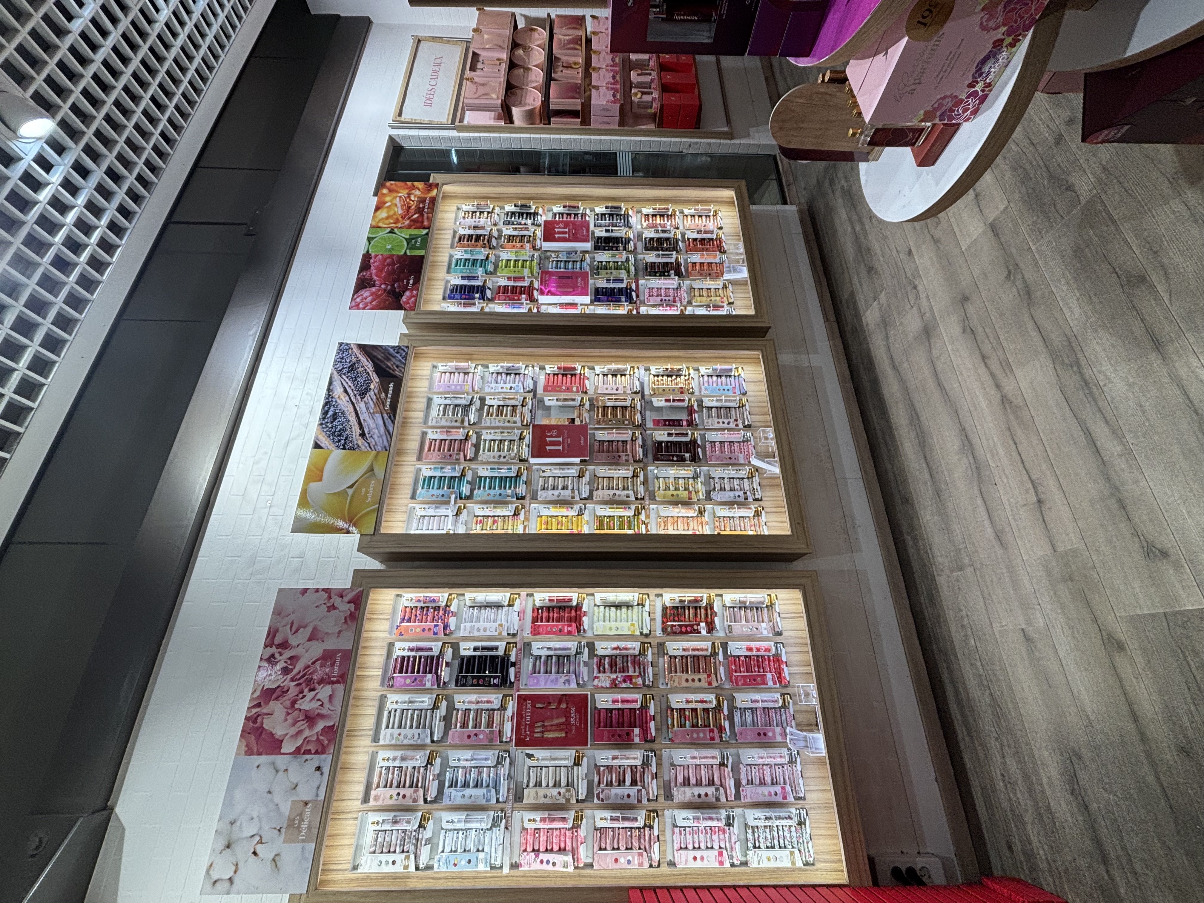 Foto 5 di Adopt  Parfums