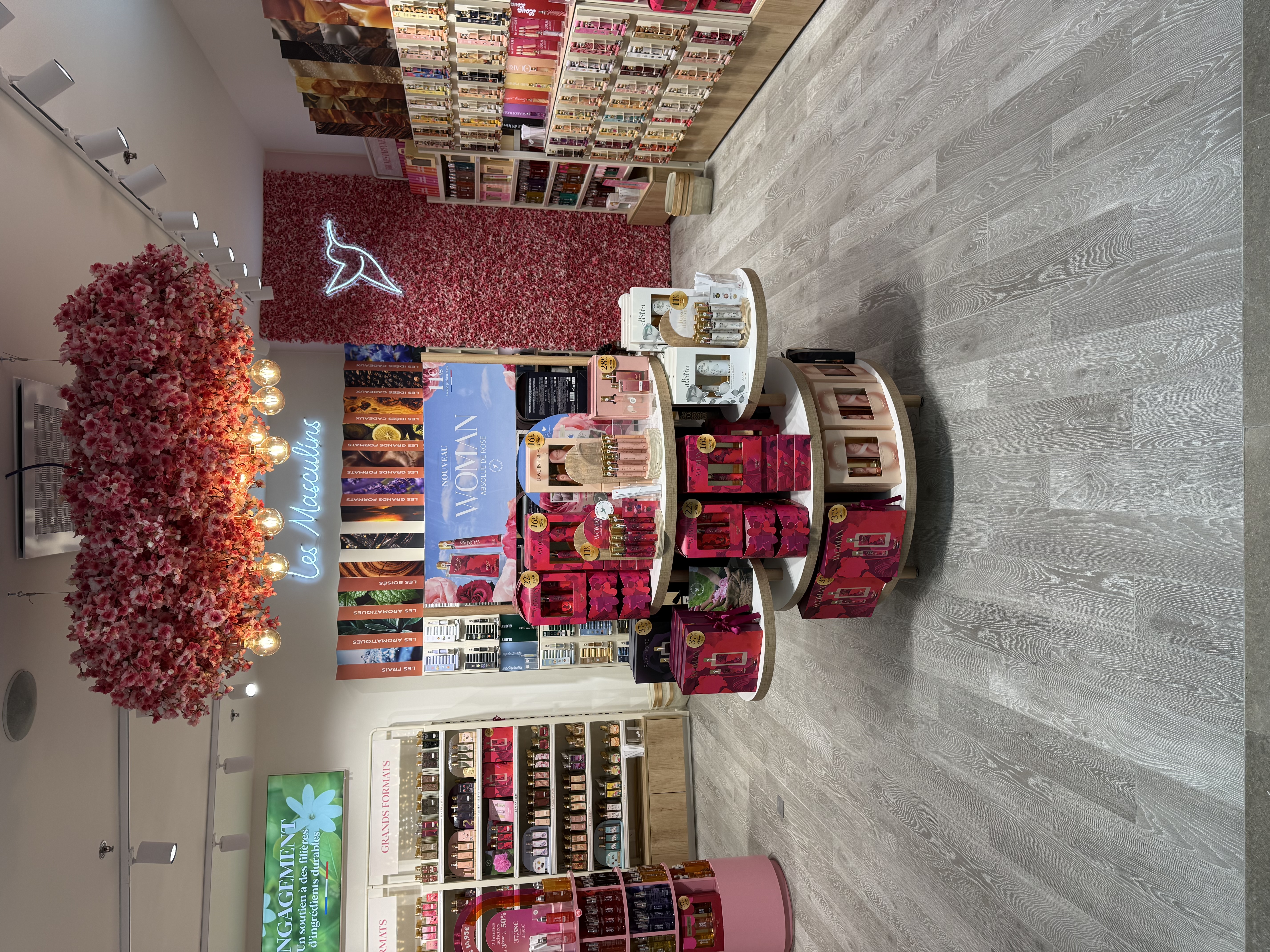 Foto 15 di Adopt Parfums
