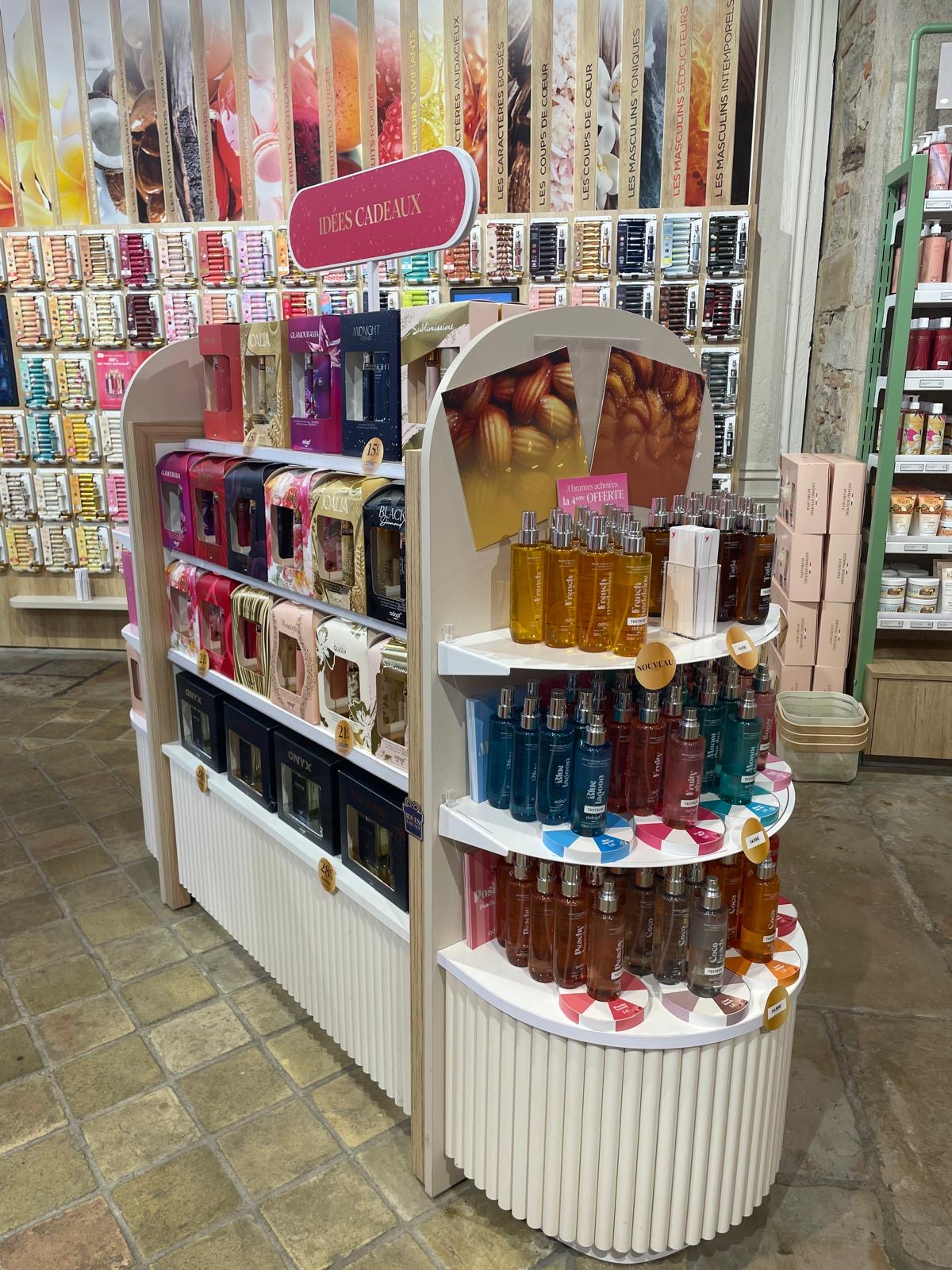 Foto 13 di Adopt Parfums