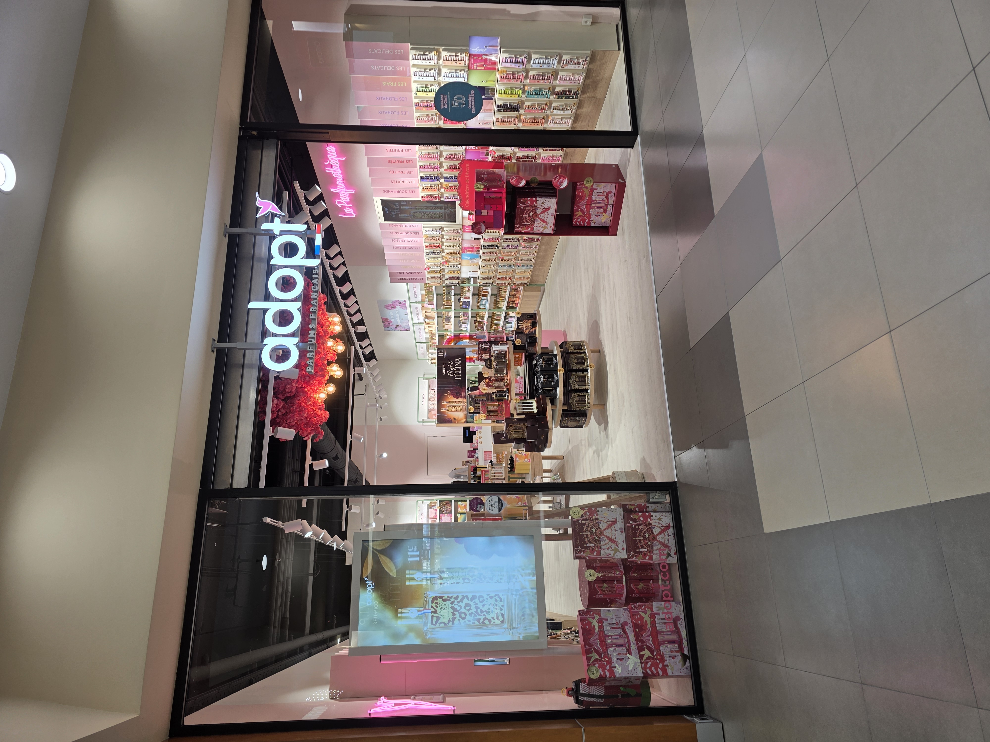 Foto 1 di Adopt Parfums