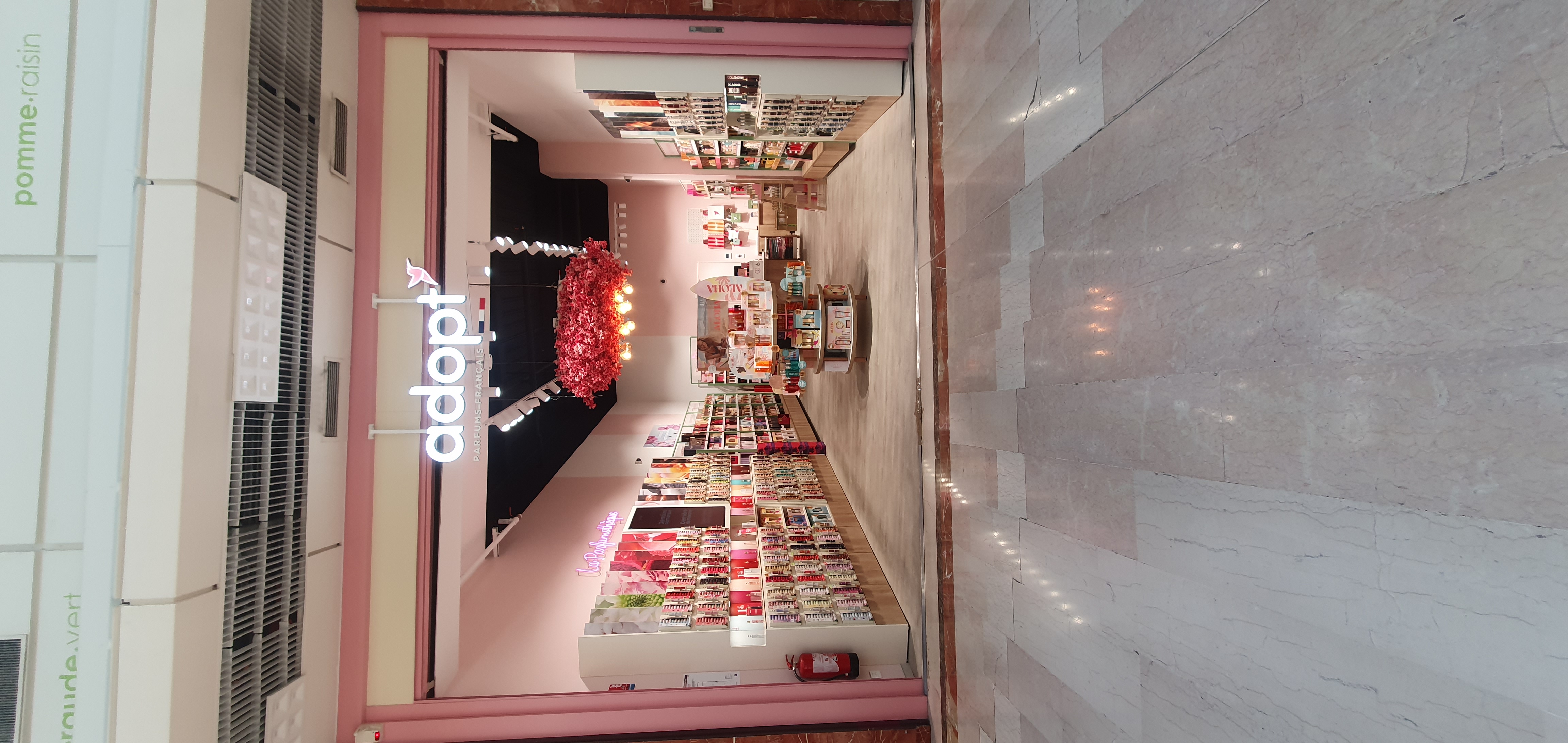 Foto 1 di Adopt Parfums