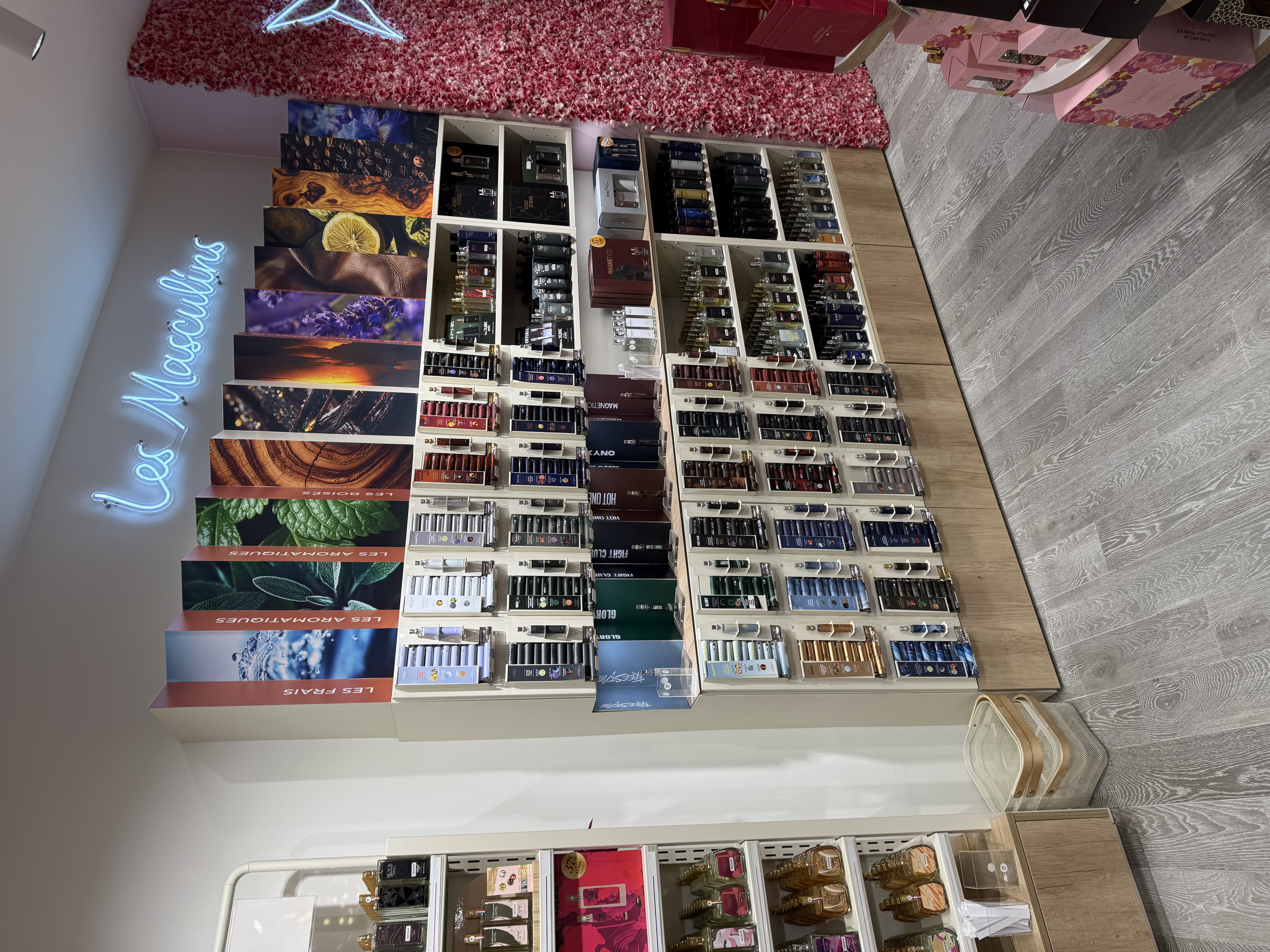 Foto 9 di Adopt Parfums