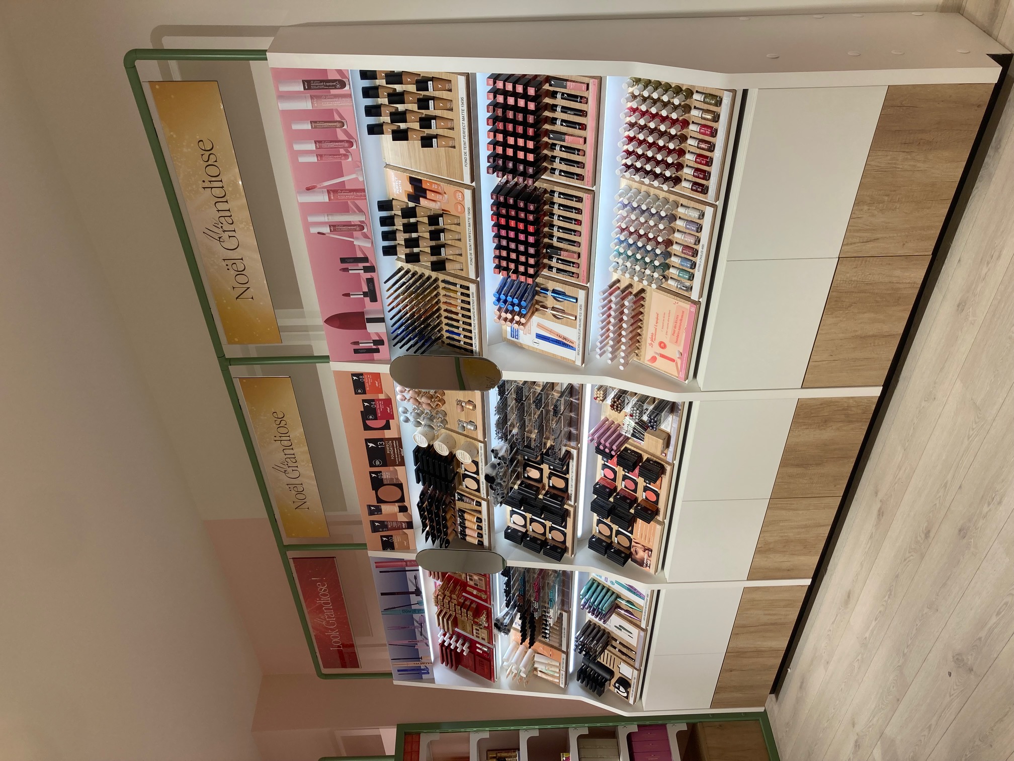 Foto 7 di Adopt Parfums