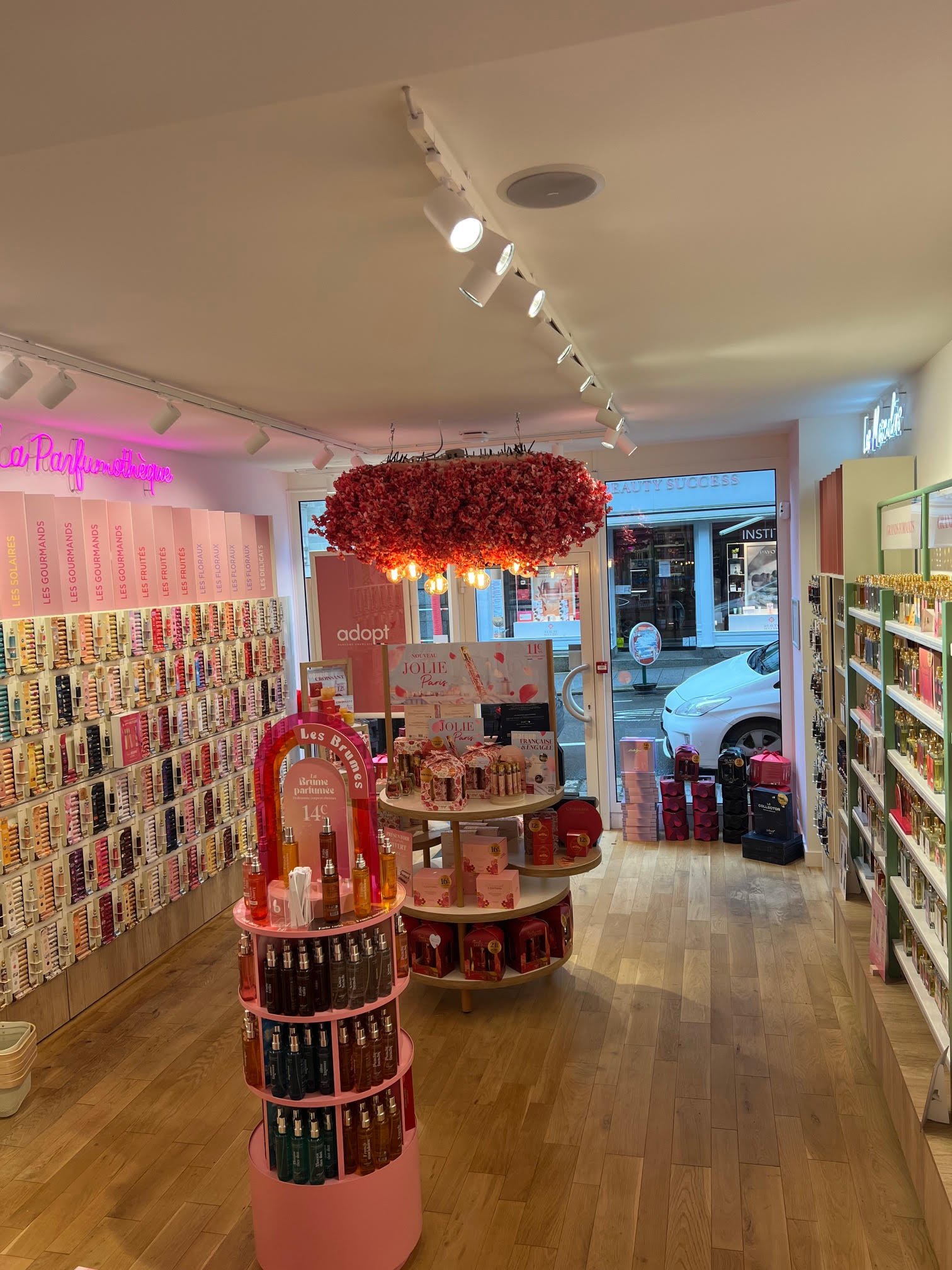 Foto 5 di Adopt Parfums