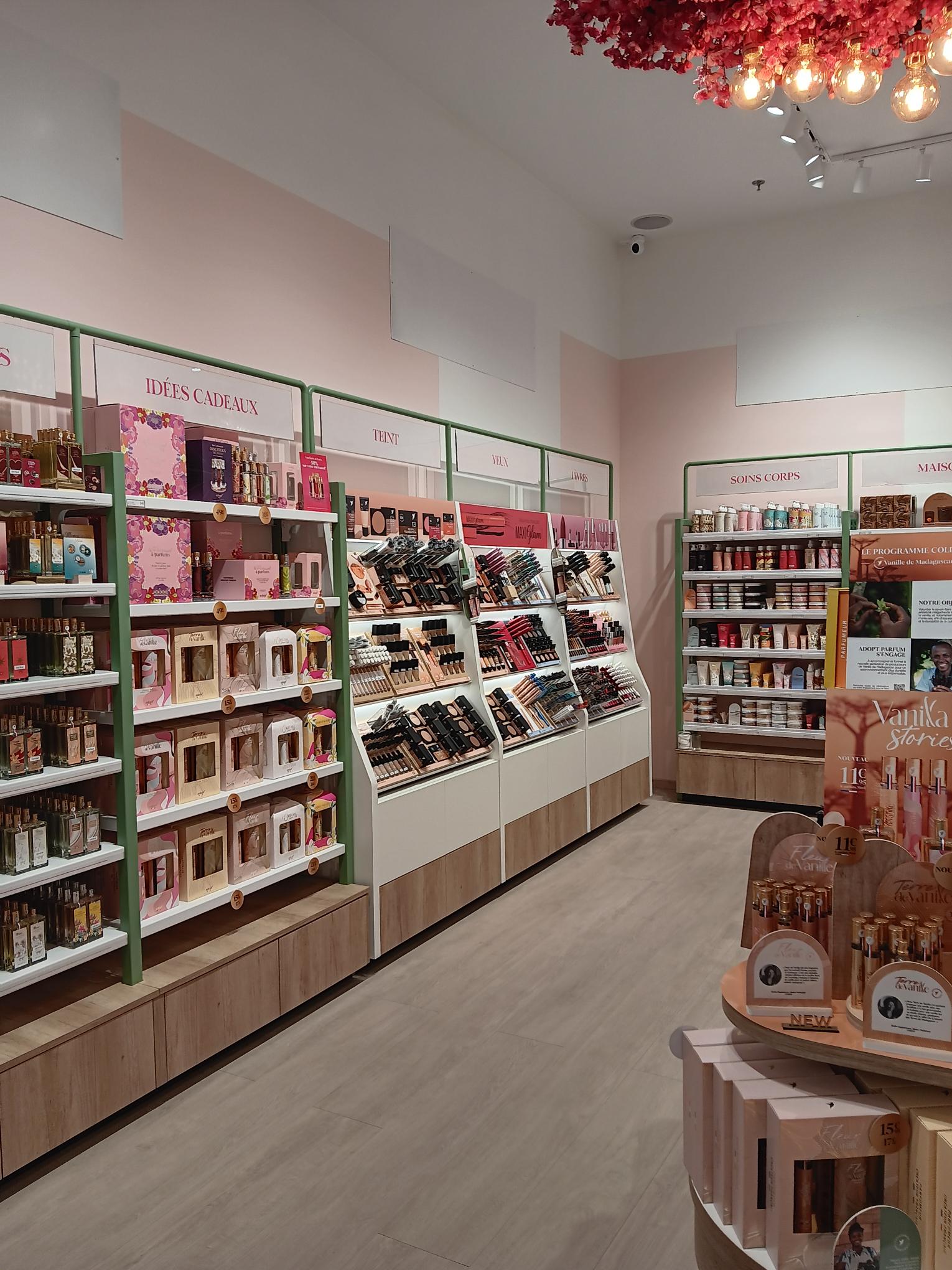 Foto 7 di Adopt Parfums