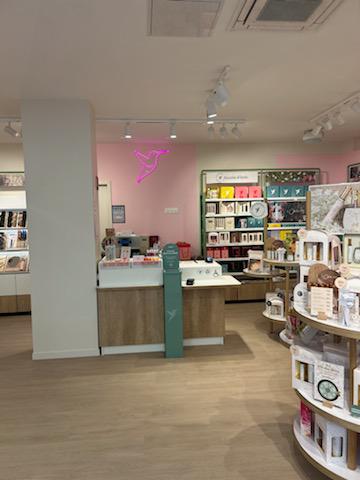 Foto 4 di Adopt Parfums
