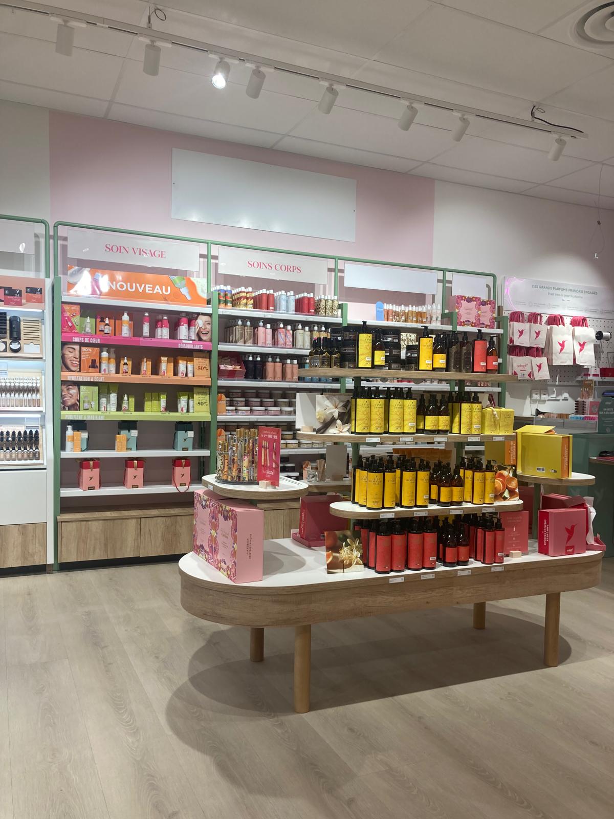 Foto 5 di Adopt Parfums